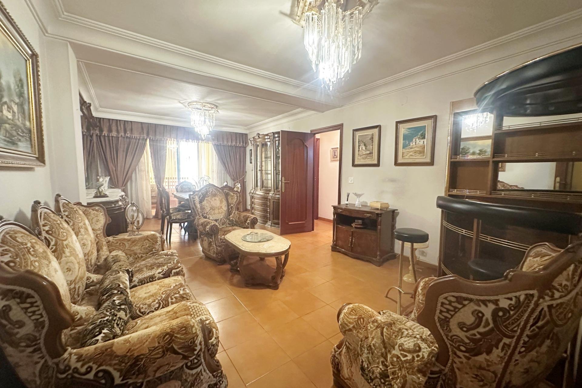 Használt Ingatlanok - Apartman -
Torrevieja - Centrum