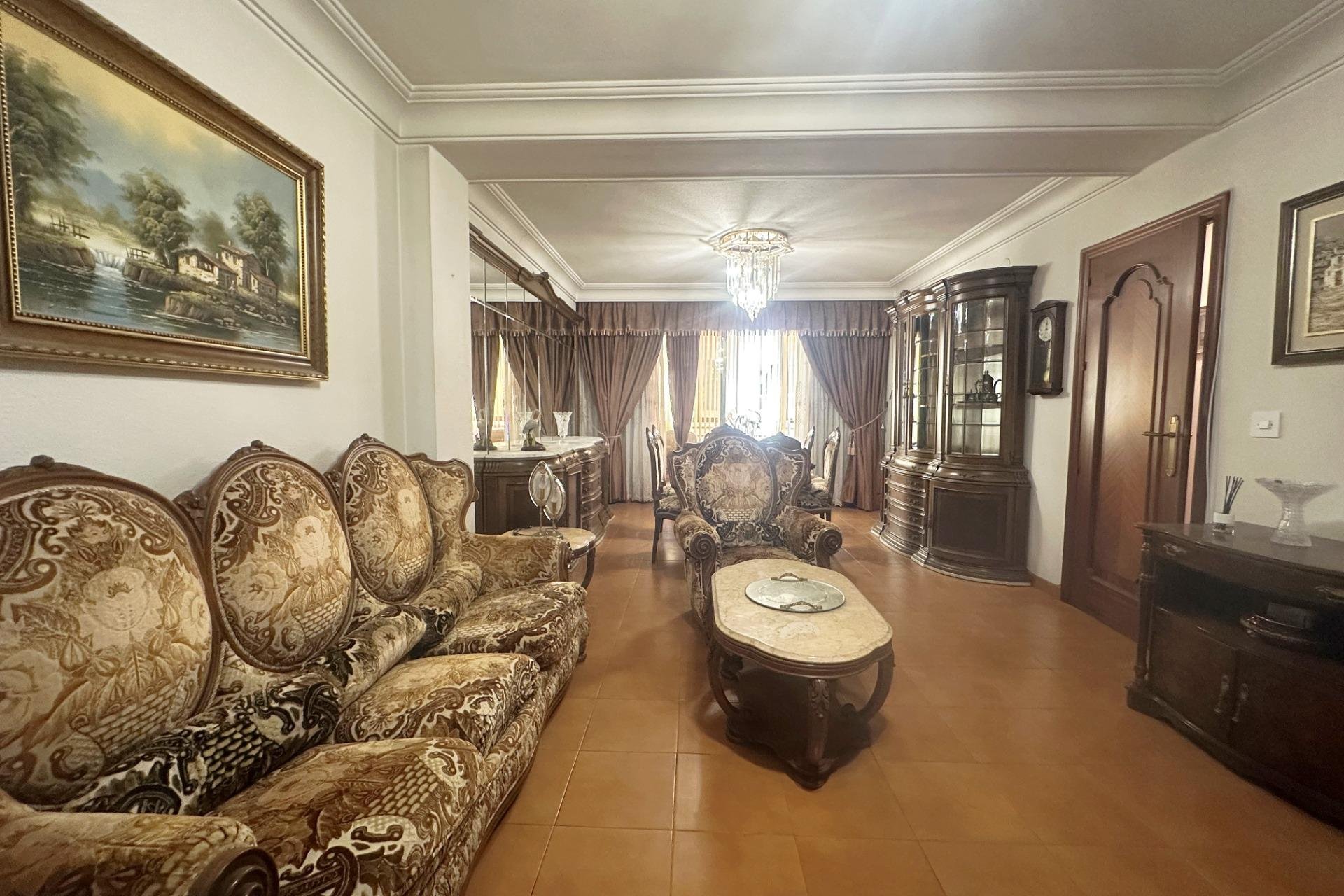 Használt Ingatlanok - Apartman -
Torrevieja - Centrum
