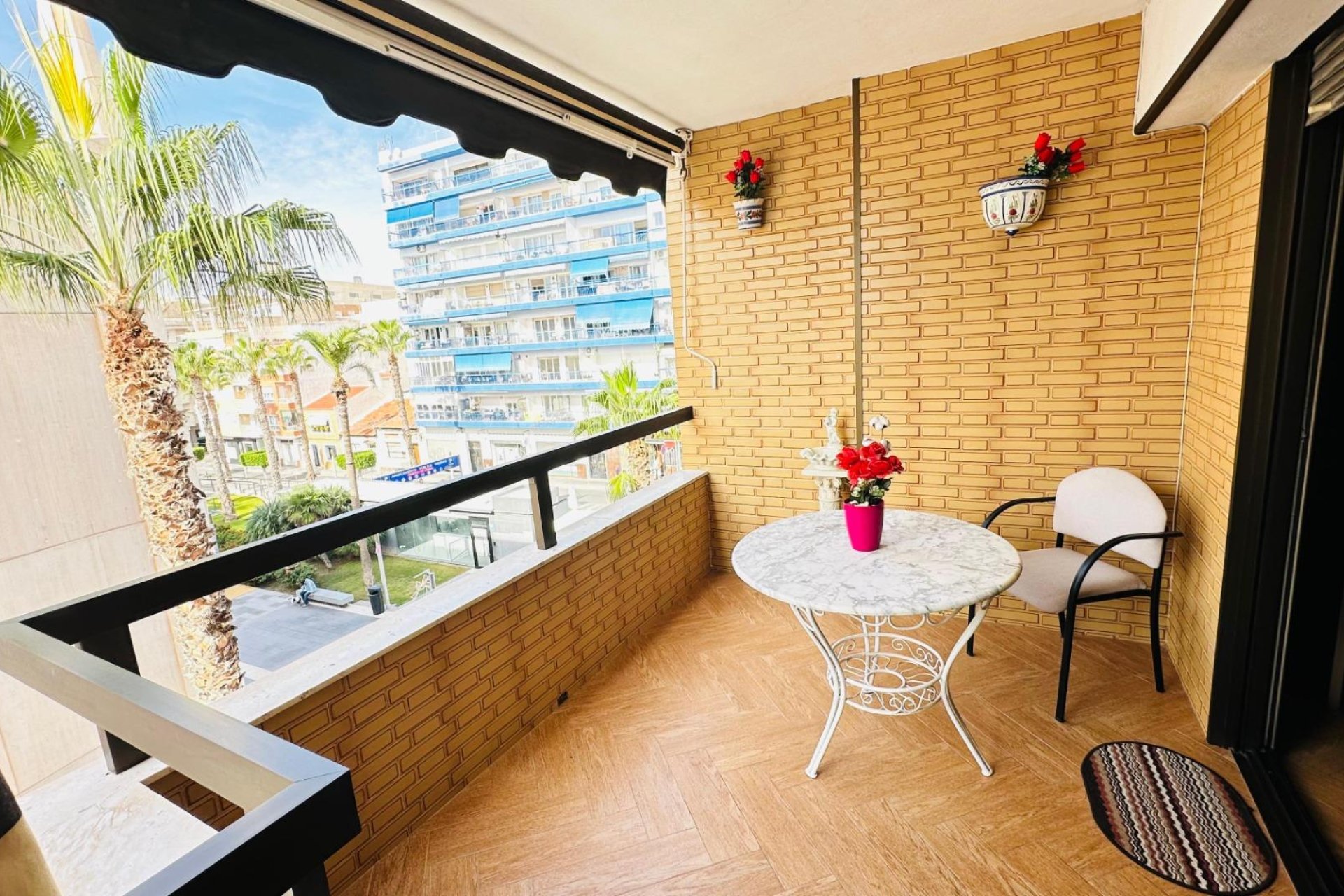Használt Ingatlanok - Apartman -
Torrevieja - Centrum