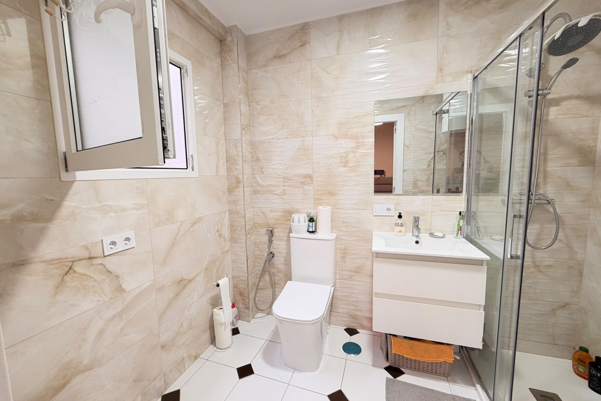 Használt Ingatlanok - Apartman -
Torrevieja - Centrum