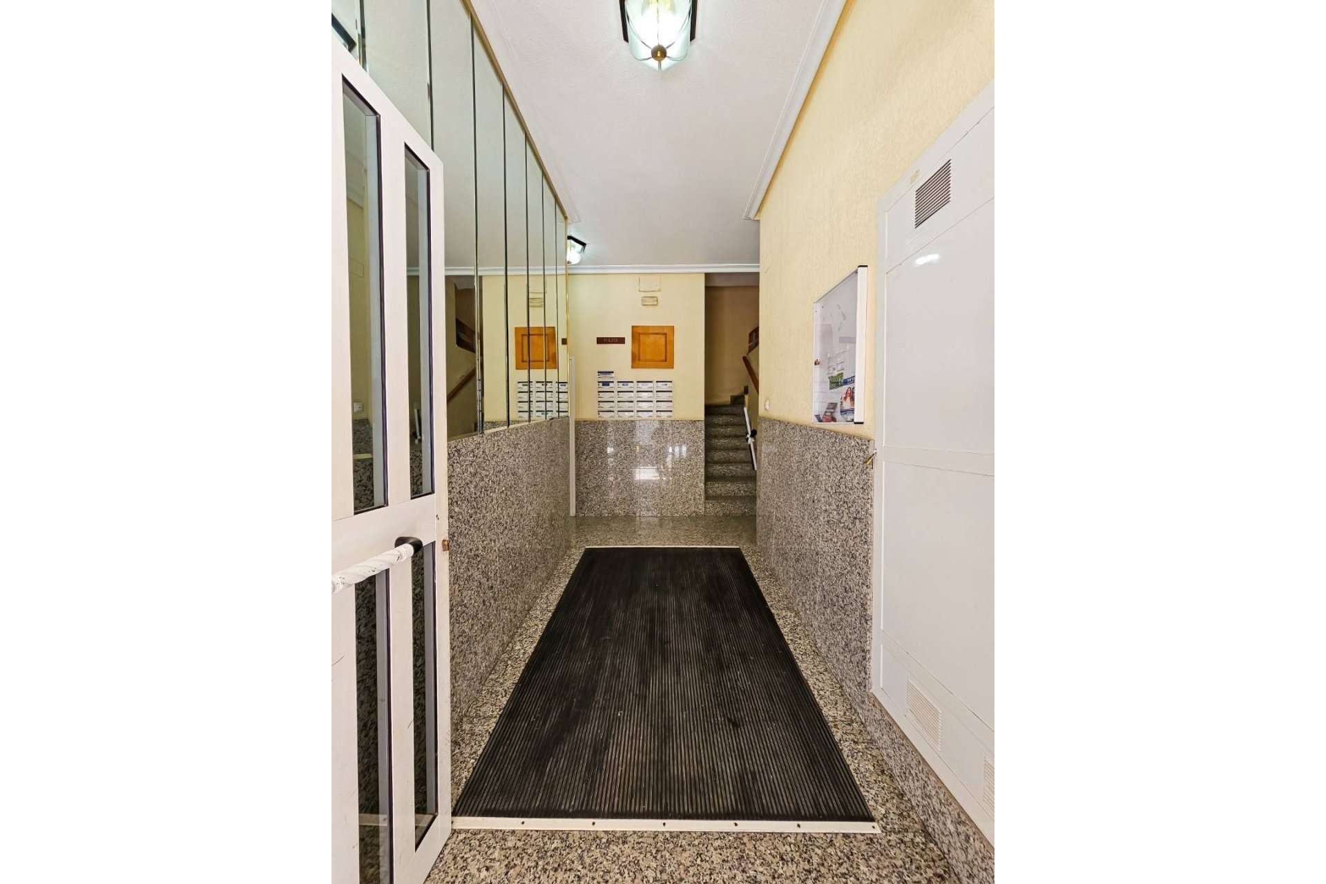 Használt Ingatlanok - Apartman -
Torrevieja - Costa Blanca