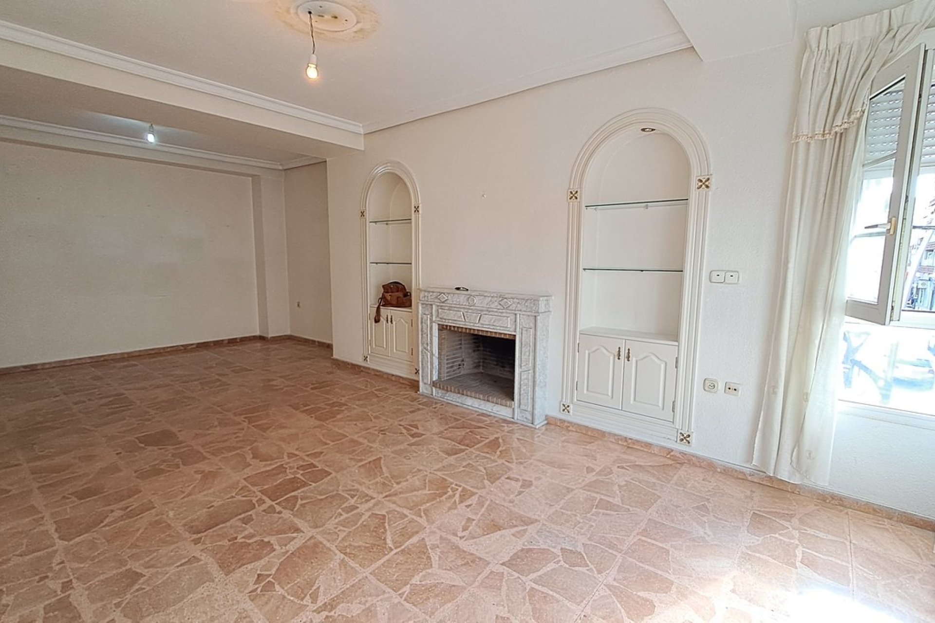 Használt Ingatlanok - Apartman -
Torrevieja - Costa Blanca