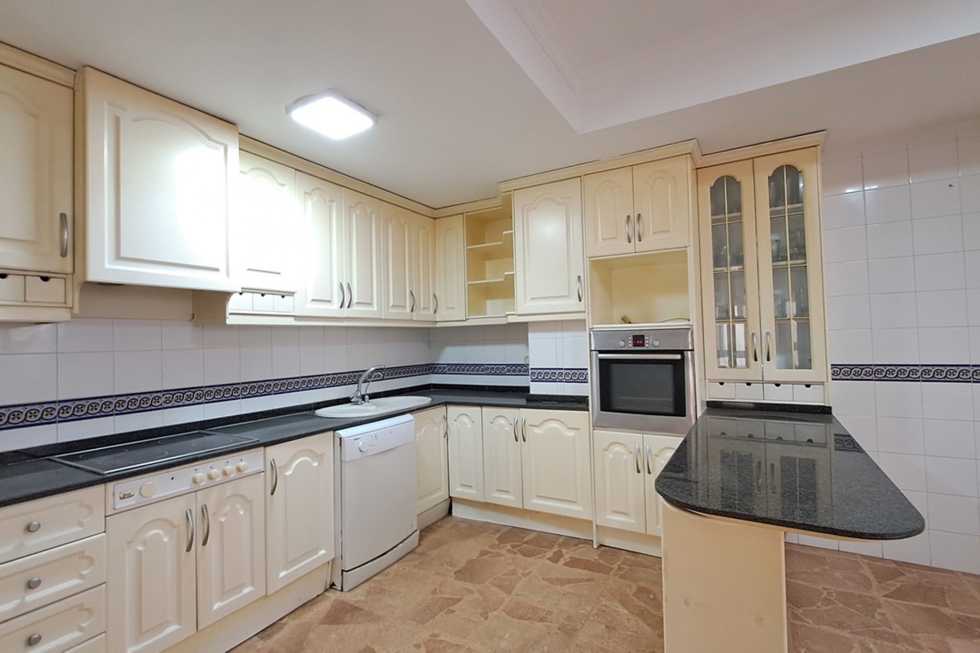 Használt Ingatlanok - Apartman -
Torrevieja - Costa Blanca