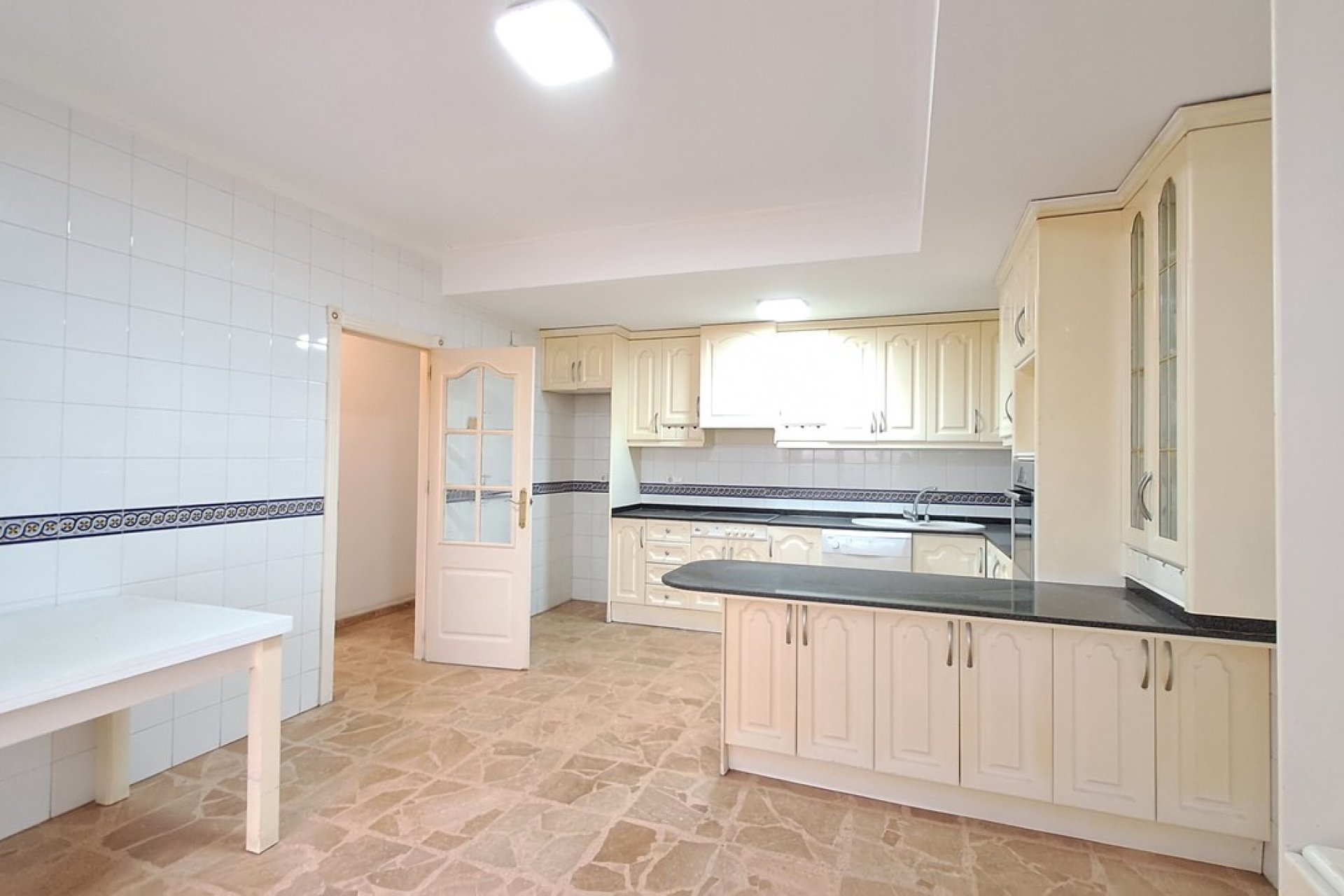 Használt Ingatlanok - Apartman -
Torrevieja - Costa Blanca