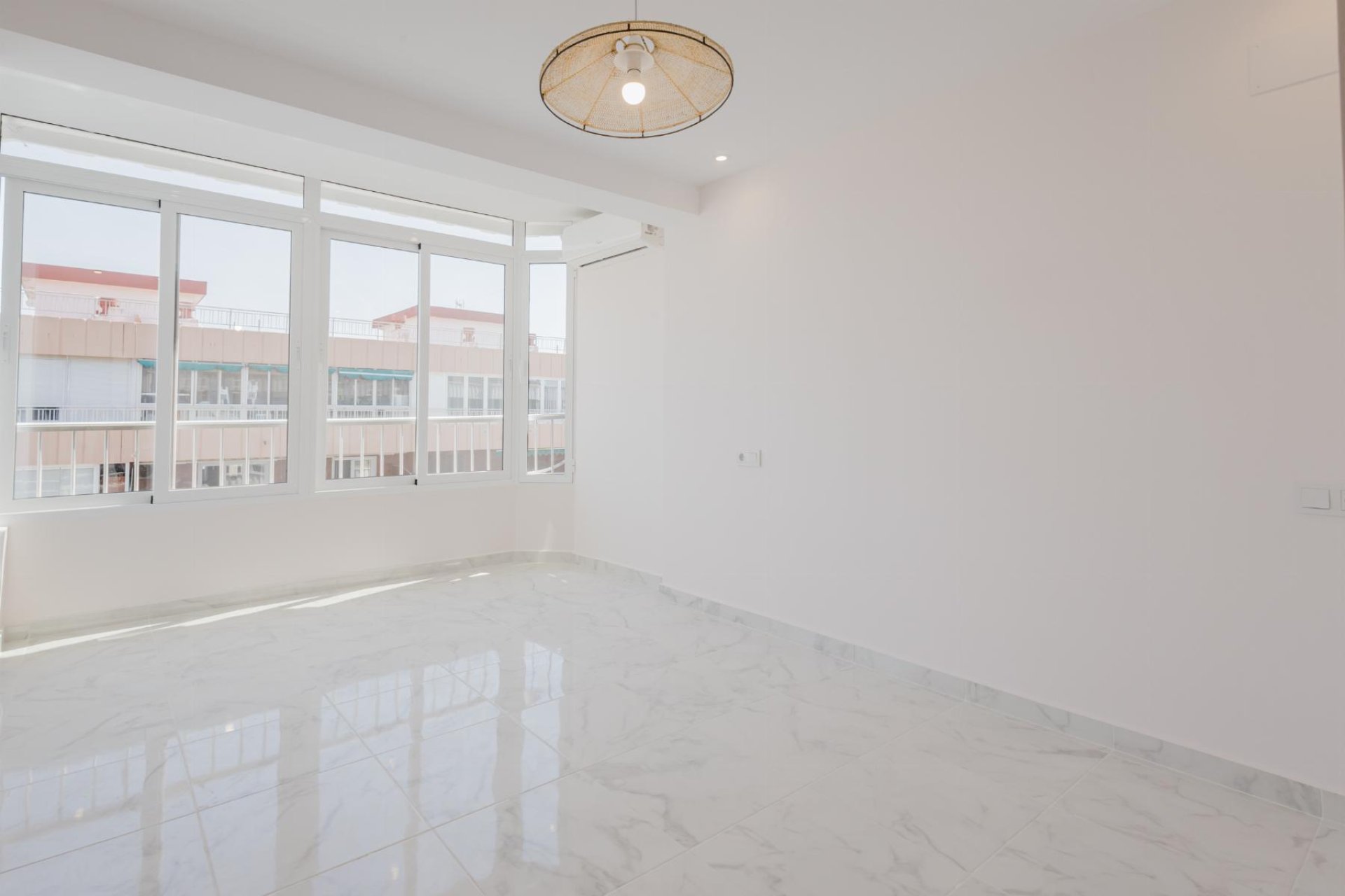 Használt Ingatlanok - Apartman -
Torrevieja - Costa Blanca