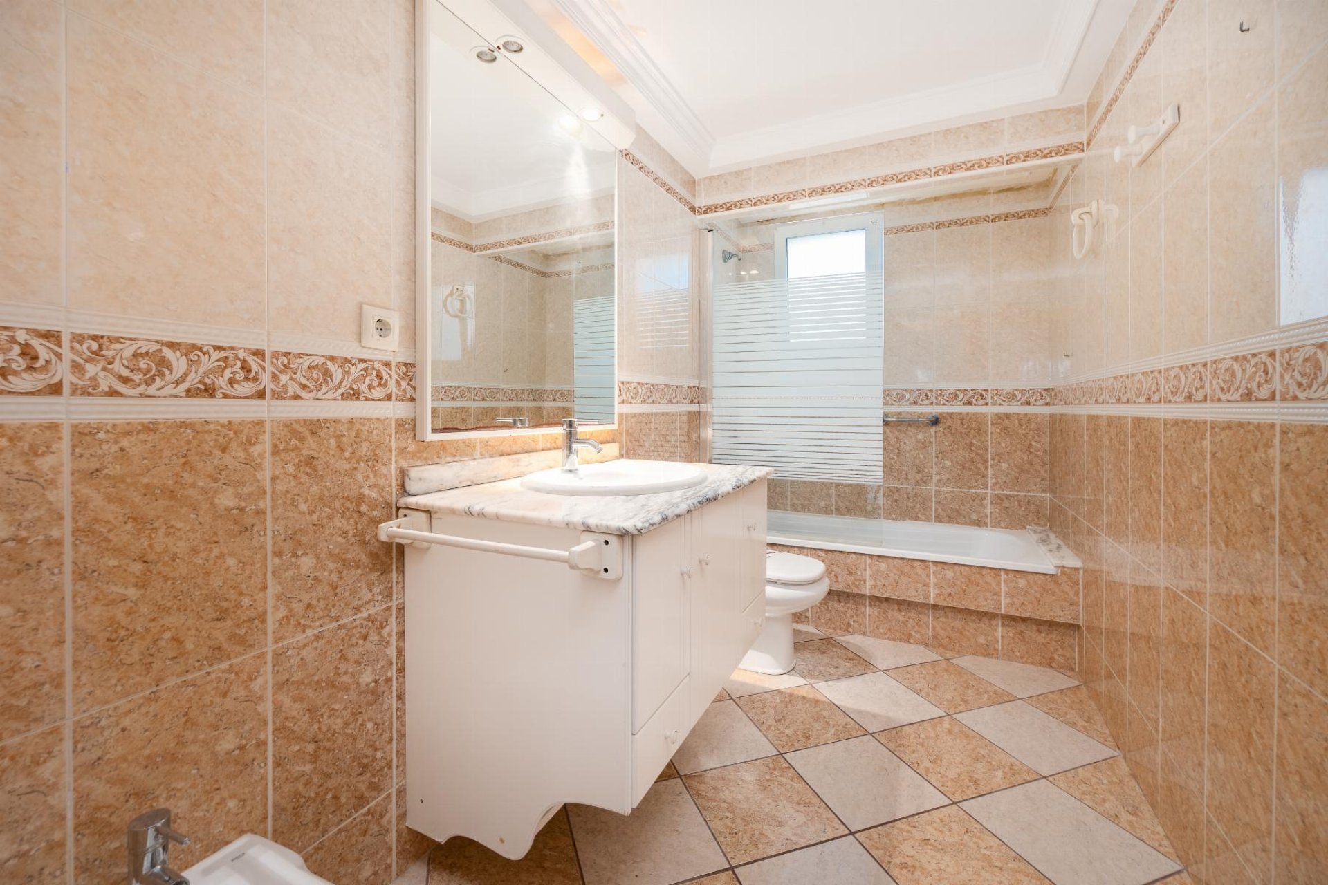 Használt Ingatlanok - Apartman -
Torrevieja - Costa Blanca