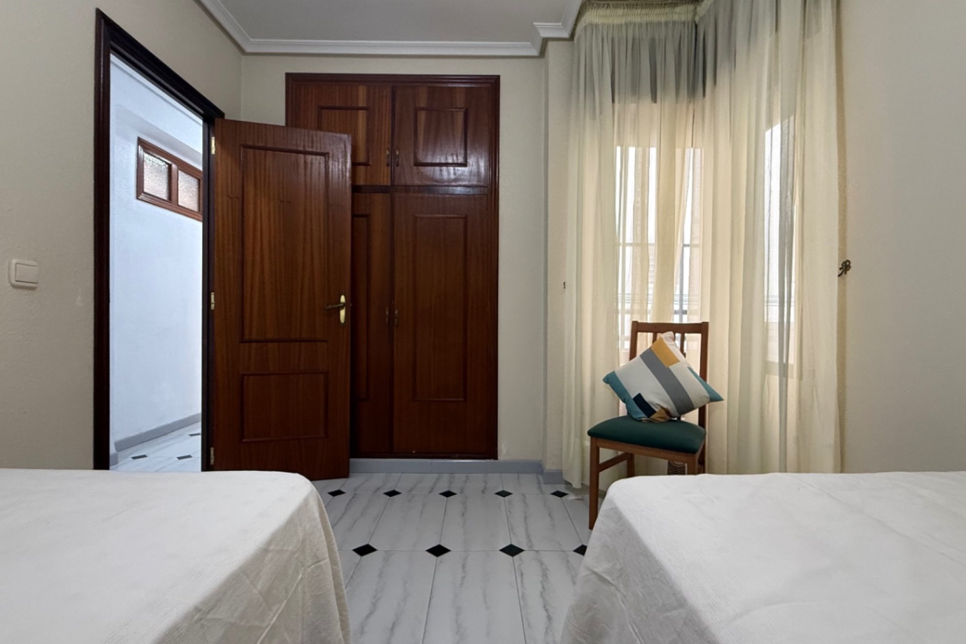 Használt Ingatlanok - Apartman -
Torrevieja - Costa Blanca