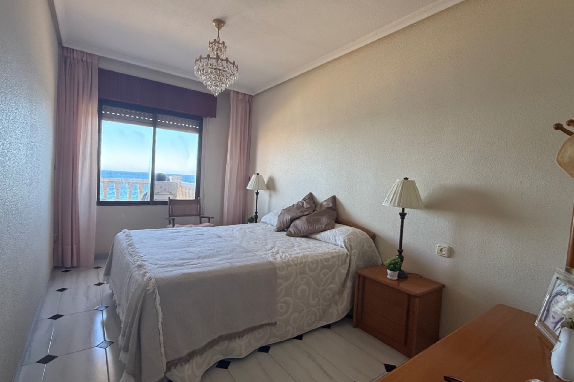Használt Ingatlanok - Apartman -
Torrevieja - Costa Blanca