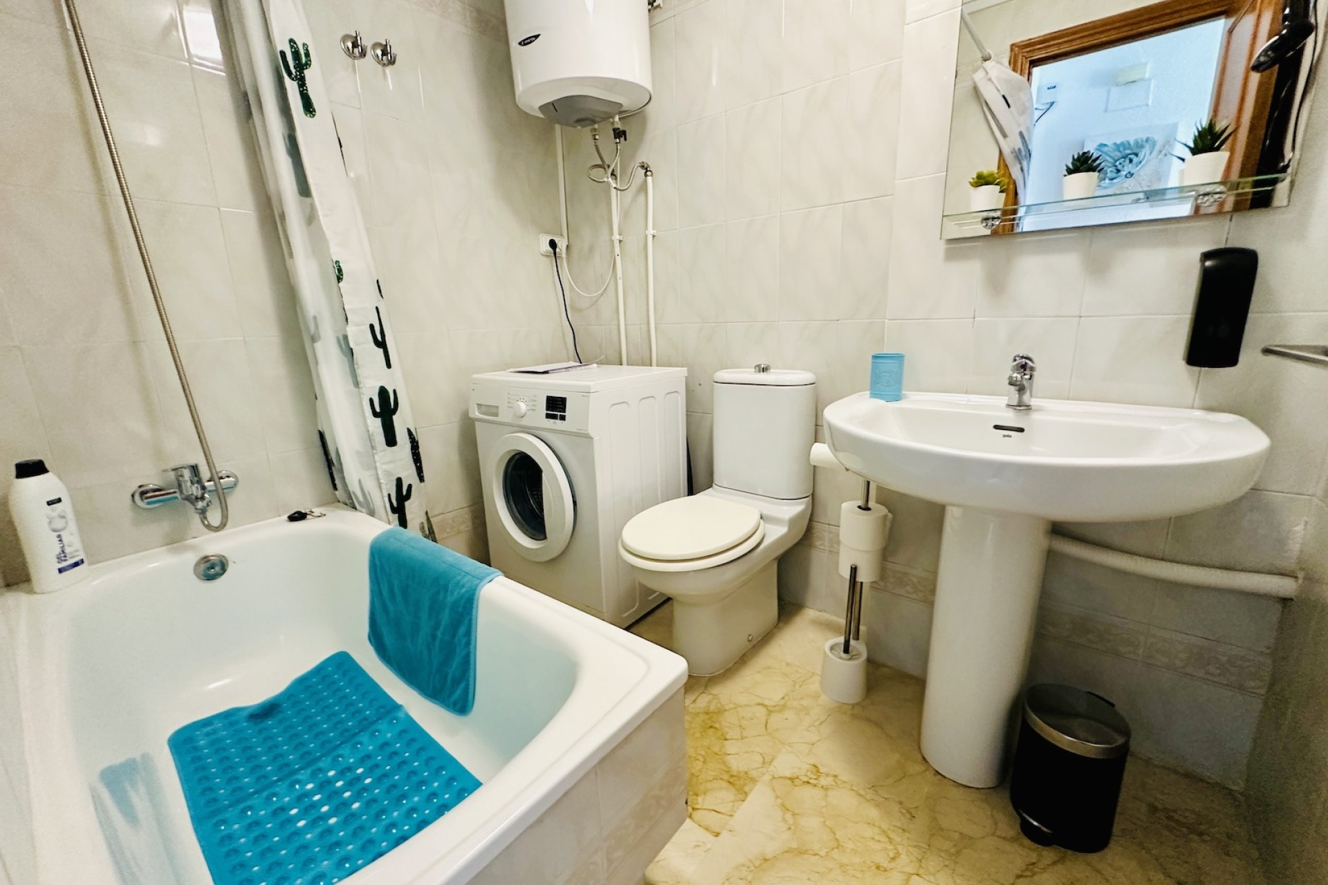 Használt Ingatlanok - Apartman -
Torrevieja - Costa Blanca