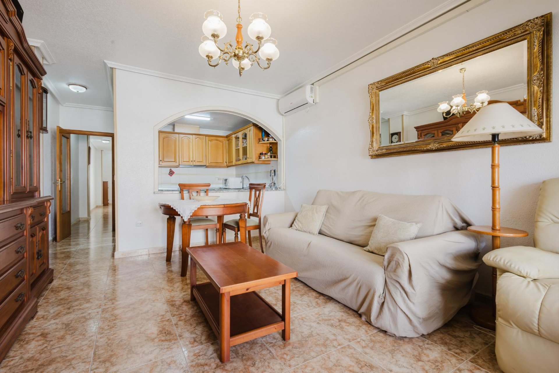 Használt Ingatlanok - Apartman -
Torrevieja - Costa Blanca