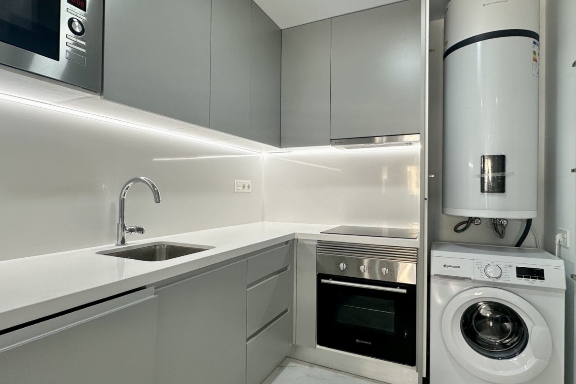 Használt Ingatlanok - Apartman -
Torrevieja - Costa Blanca