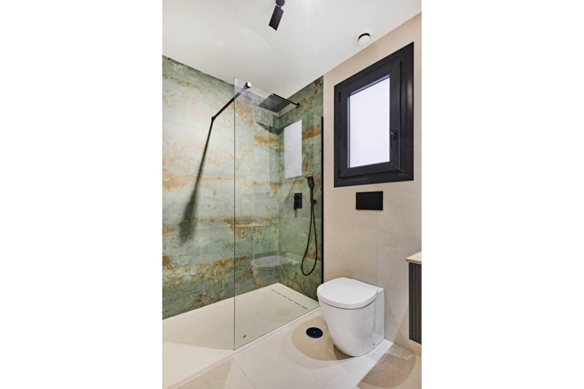 Használt Ingatlanok - Apartman -
Torrevieja - Costa Blanca