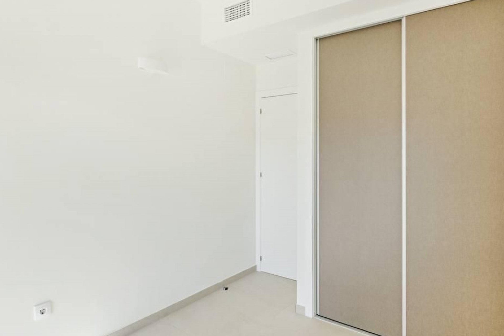 Használt Ingatlanok - Apartman -
Torrevieja - Costa Blanca