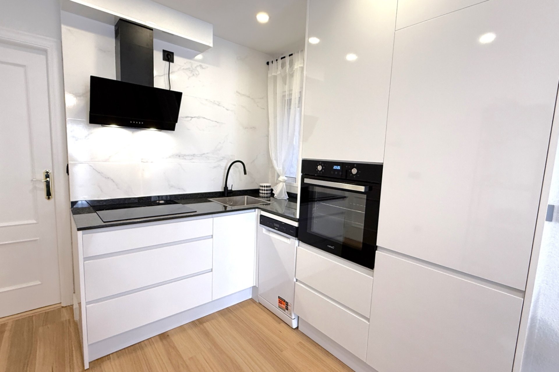 Használt Ingatlanok - Apartman -
Torrevieja - Costa Blanca