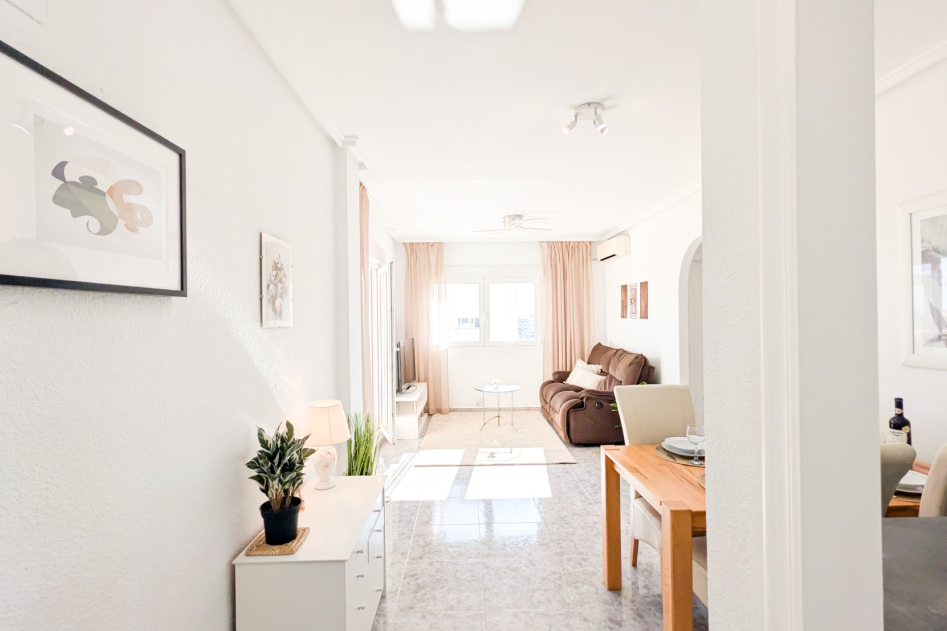 Használt Ingatlanok - Apartman -
Torrevieja - Costa Blanca