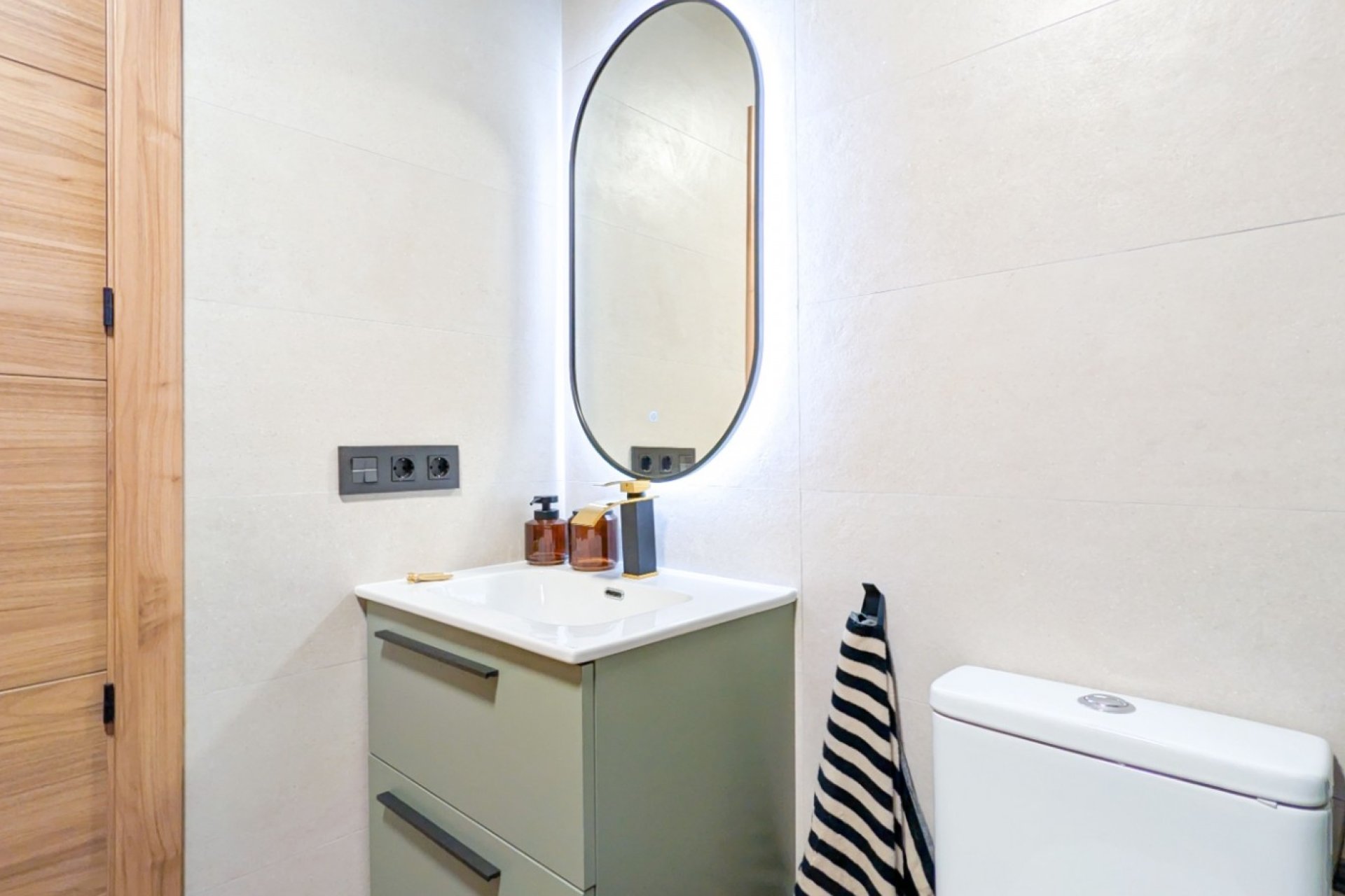 Használt Ingatlanok - Apartman -
Torrevieja - Costa Blanca