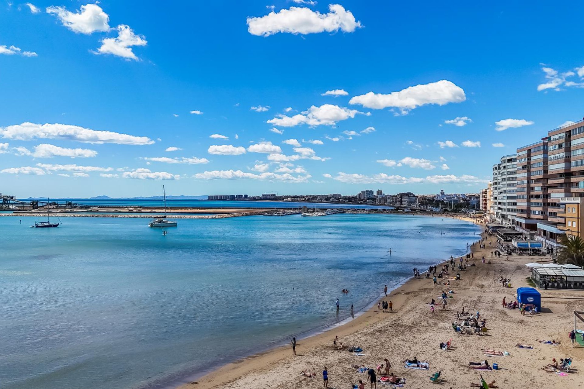 Használt Ingatlanok - Apartman -
Torrevieja - Costa Blanca