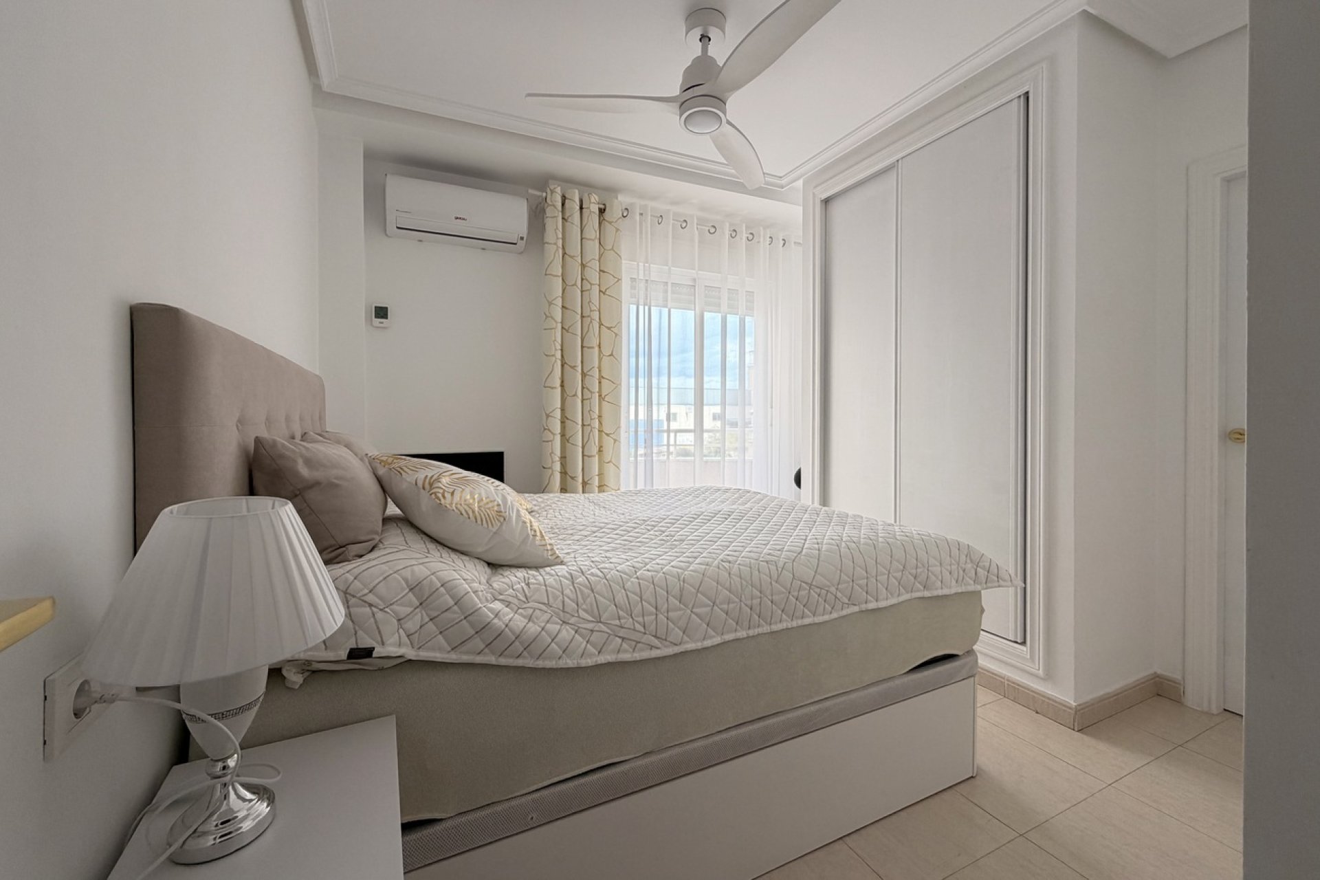 Használt Ingatlanok - Apartman -
Torrevieja - Costa Blanca