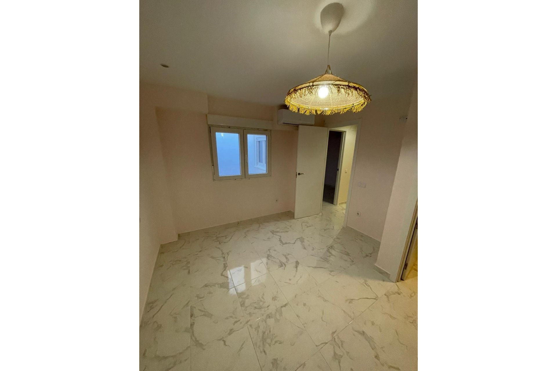 Használt Ingatlanok - Apartman -
Torrevieja - Costa Blanca