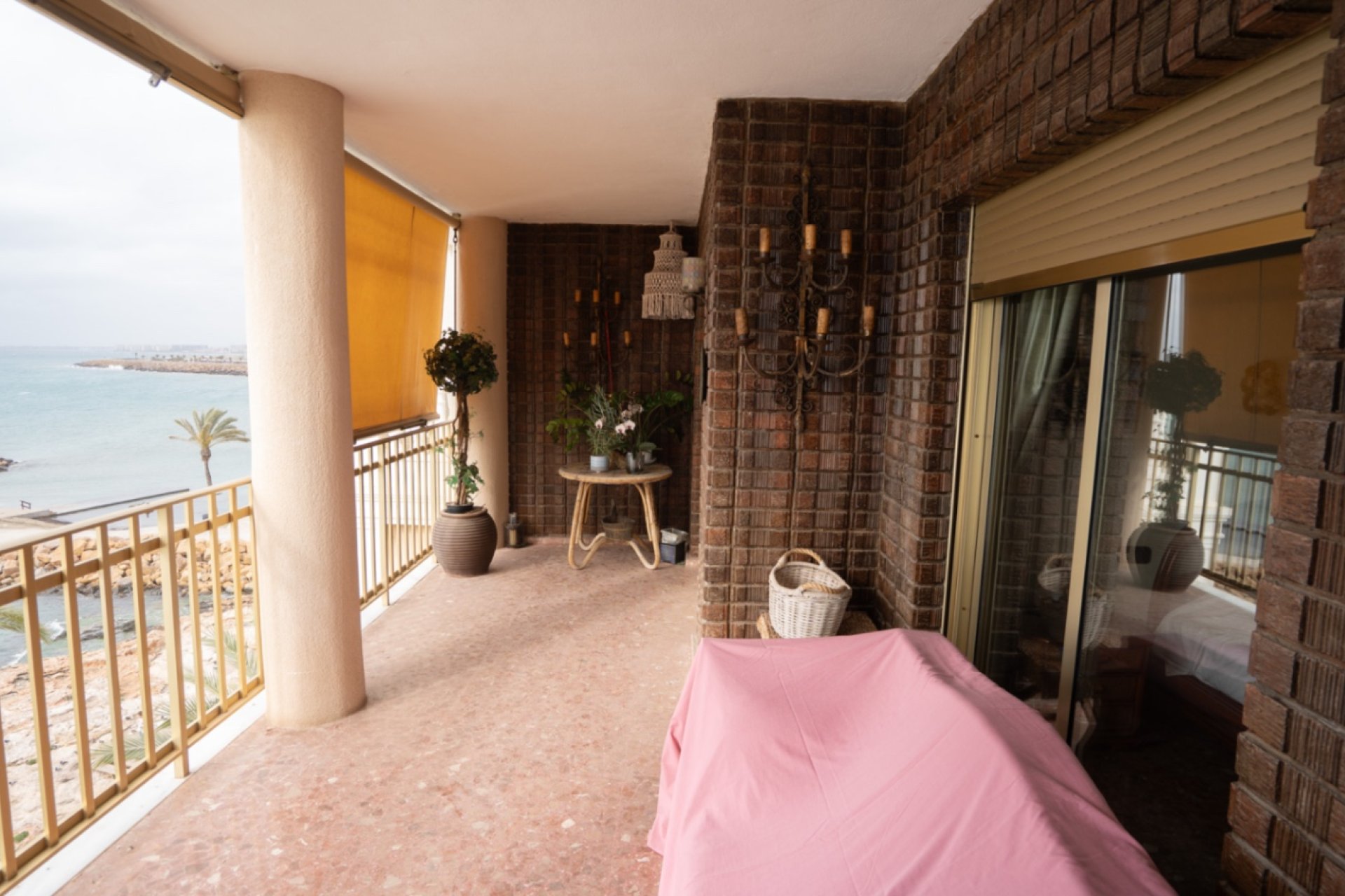 Használt Ingatlanok - Apartman -
Torrevieja - Costa Blanca