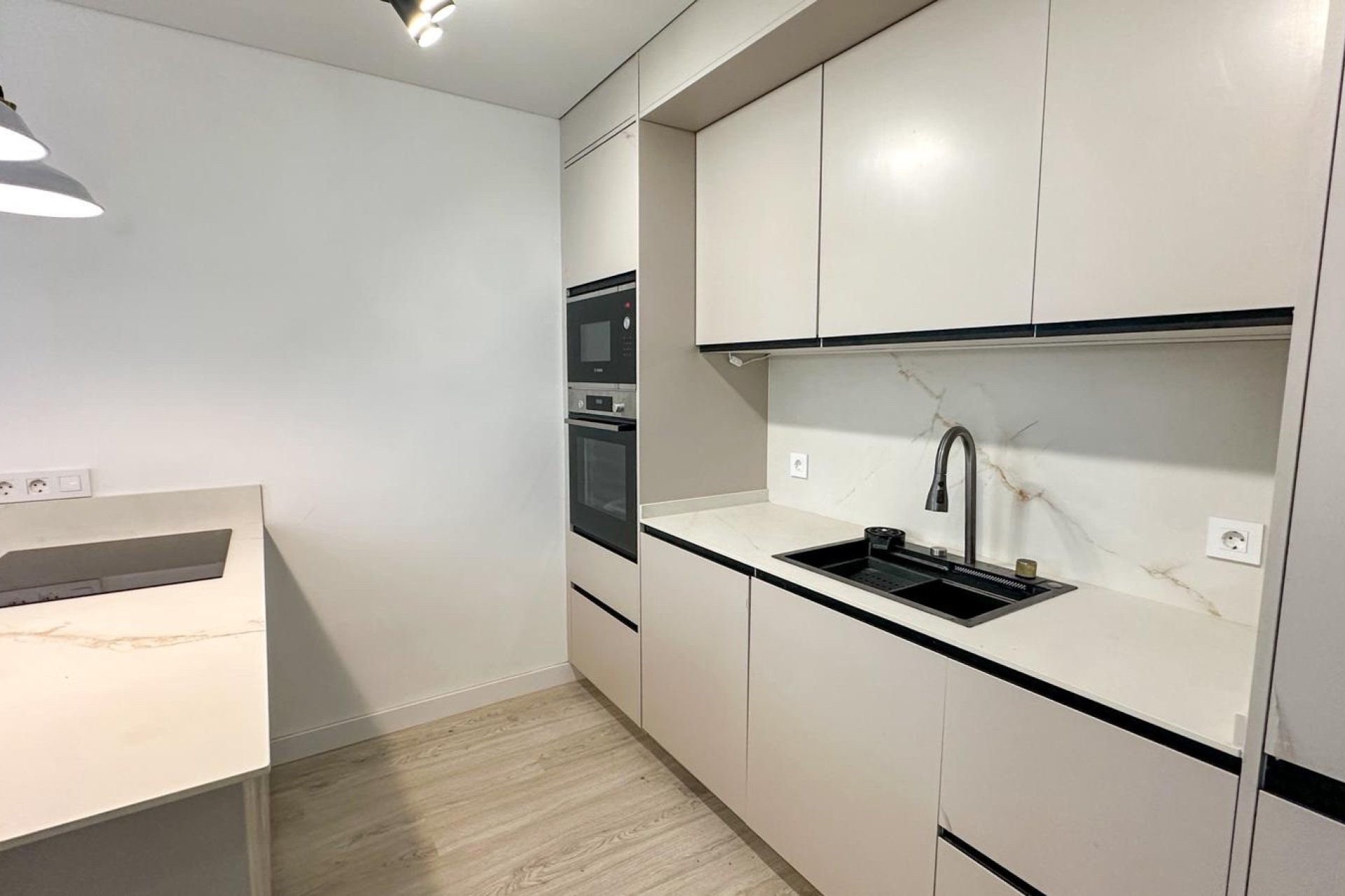 Használt Ingatlanok - Apartman -
Torrevieja - Costa Blanca