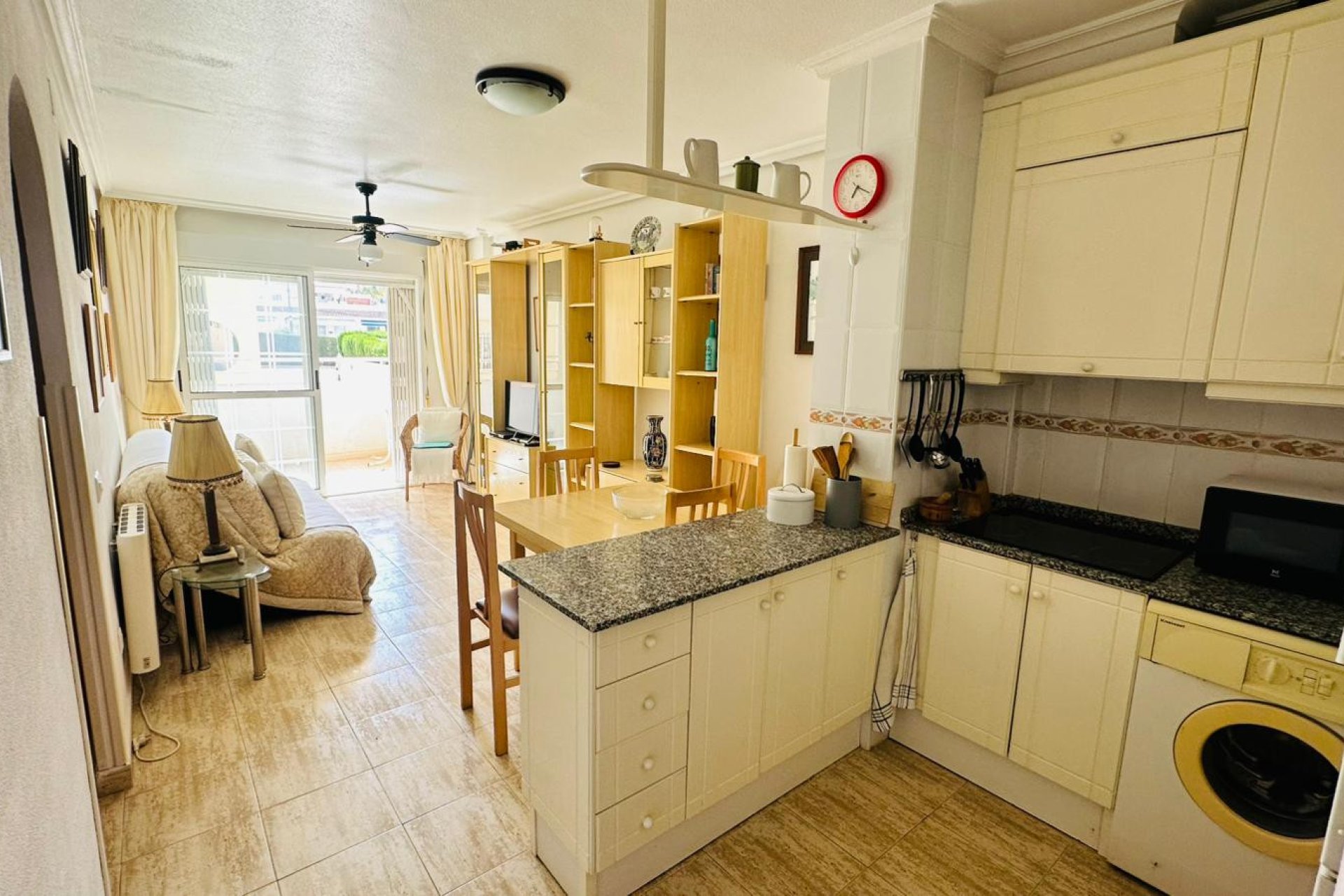 Használt Ingatlanok - Apartman -
Torrevieja - Costa Blanca