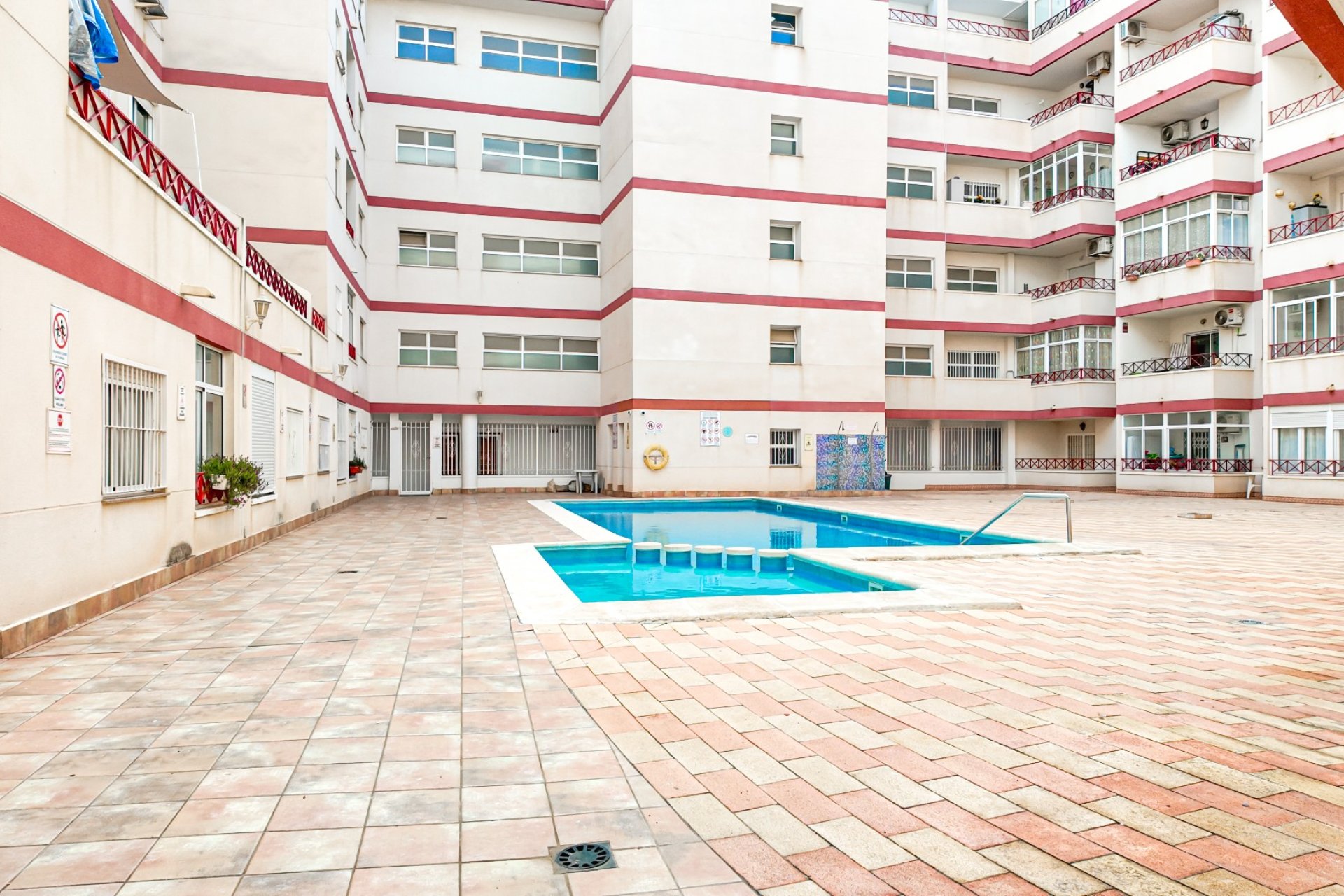Használt Ingatlanok - Apartman -
Torrevieja - Costa Blanca