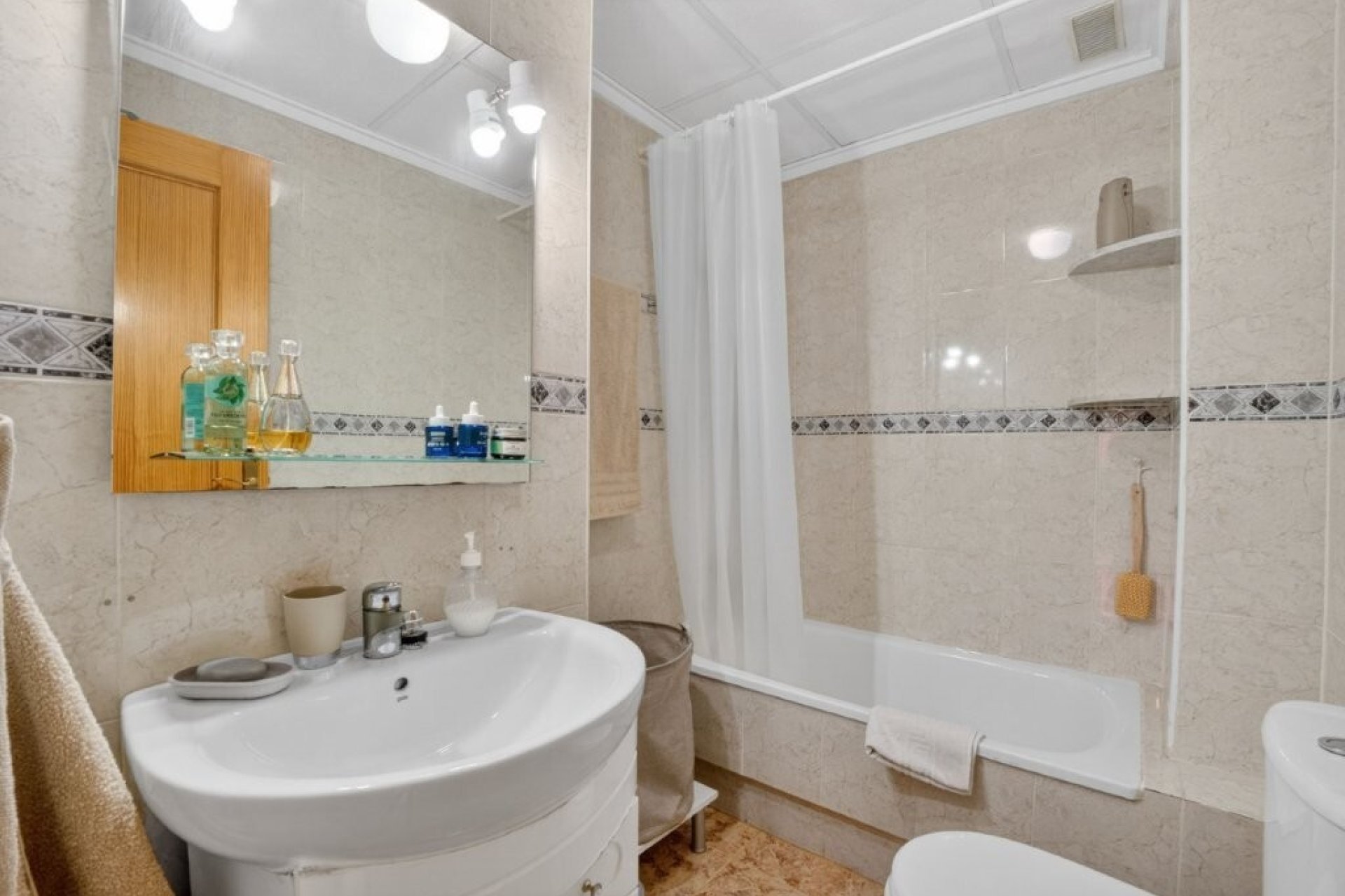 Használt Ingatlanok - Apartman -
Torrevieja - Costa Blanca