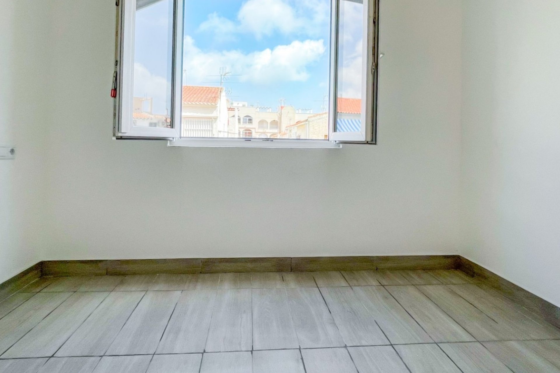 Használt Ingatlanok - Apartman -
Torrevieja - Costa Blanca