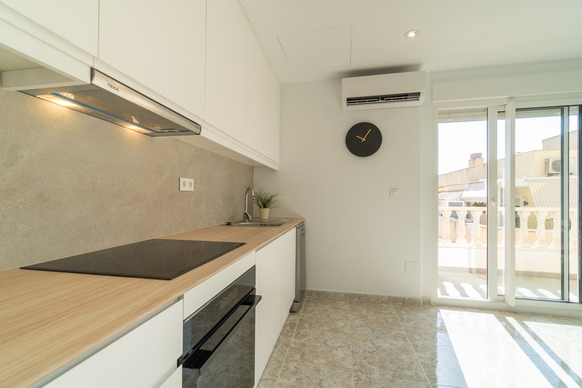 Használt Ingatlanok - Apartman -
Torrevieja - Costa Blanca