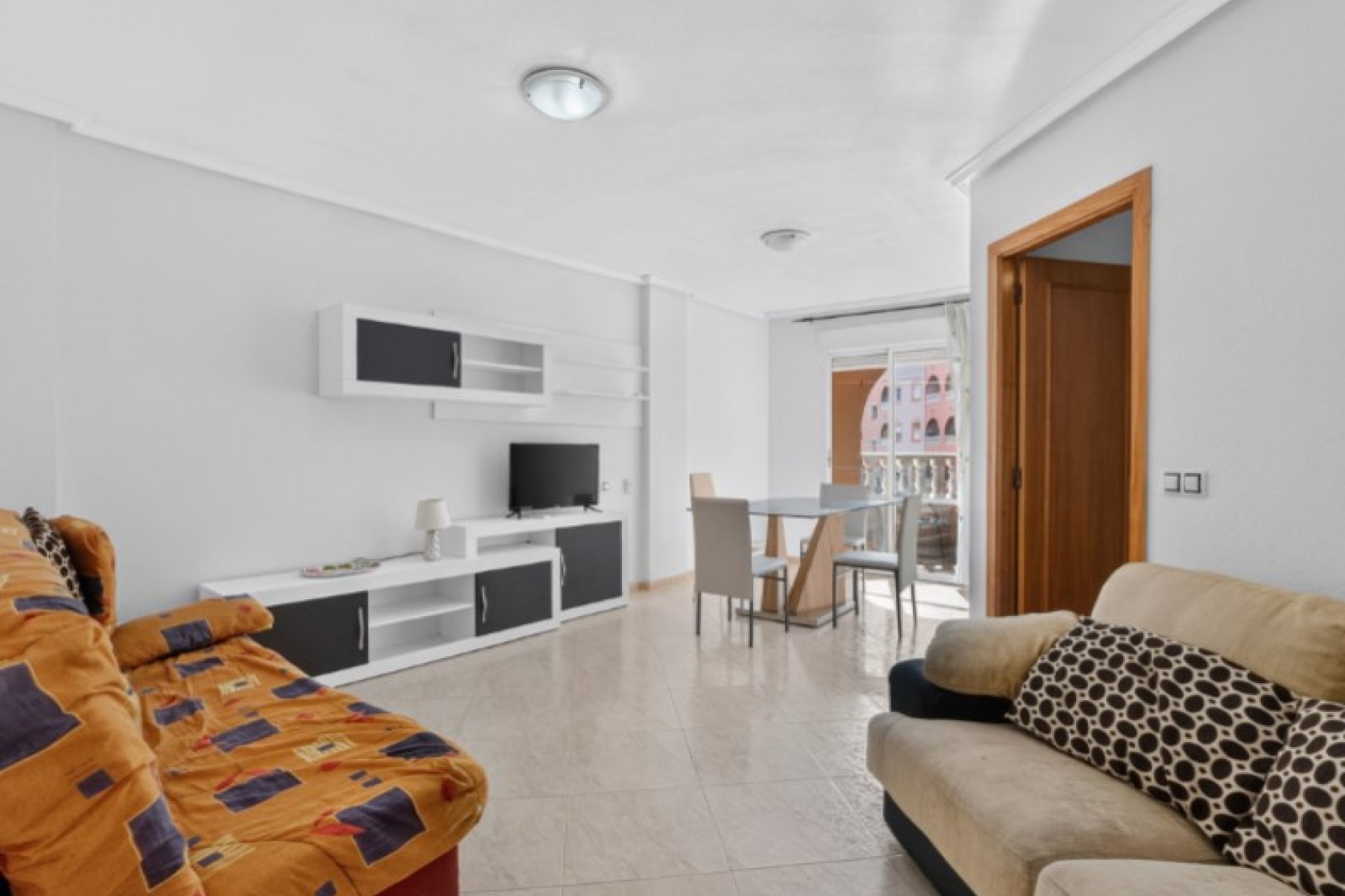 Használt Ingatlanok - Apartman -
Torrevieja - Costa Blanca