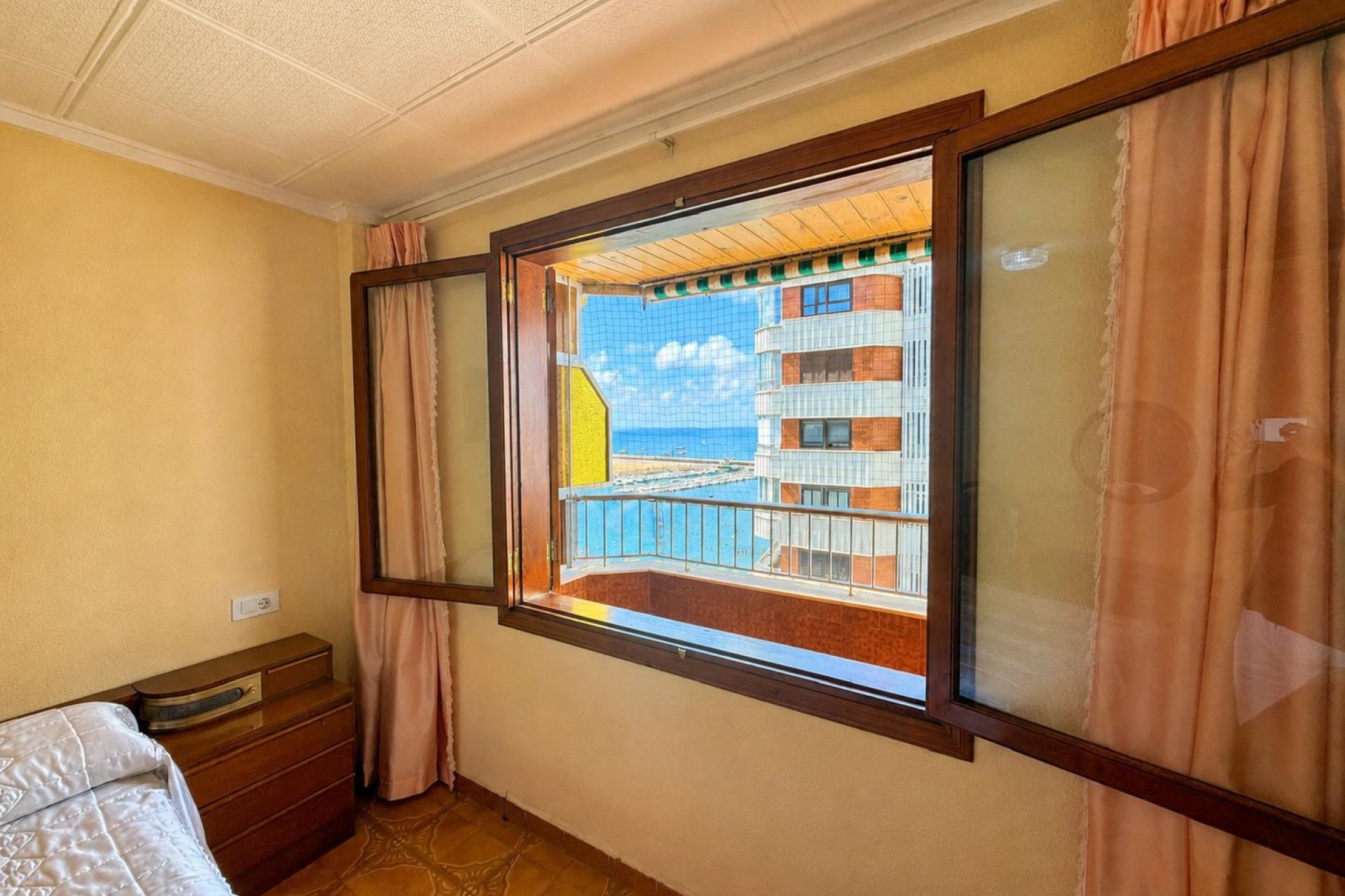Használt Ingatlanok - Apartman -
Torrevieja - Costa Blanca