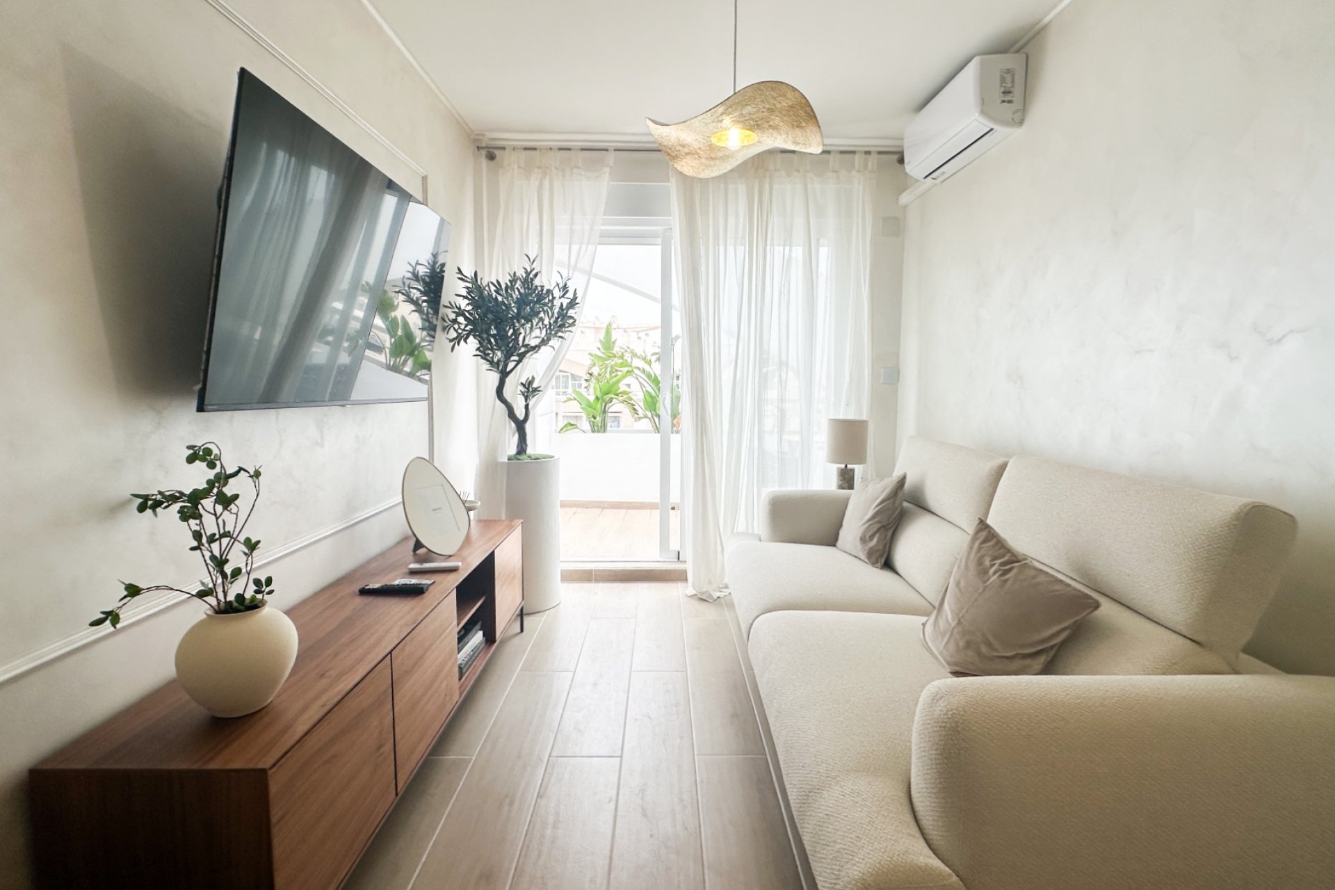 Használt Ingatlanok - Apartman -
Torrevieja - Costa Blanca