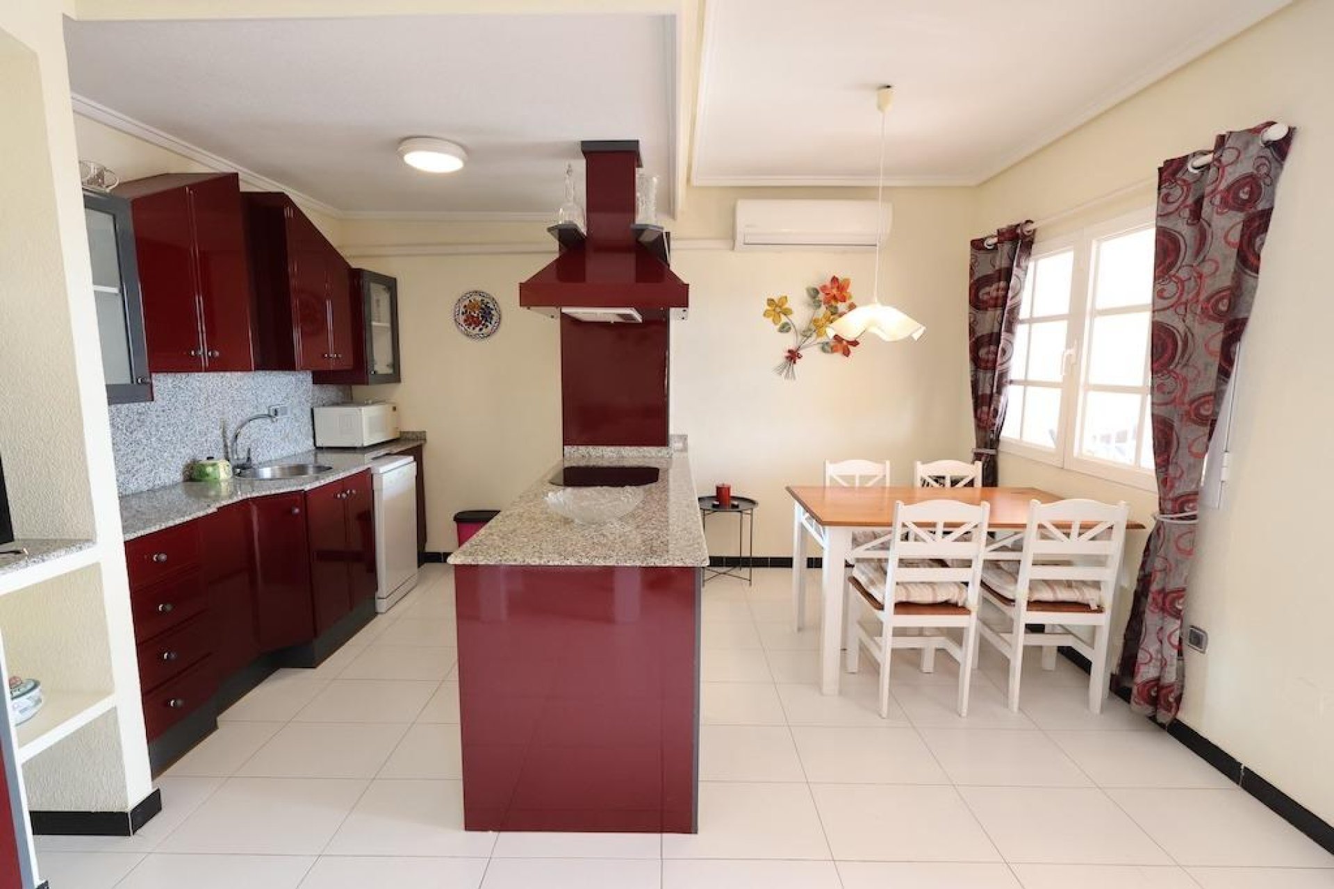 Használt Ingatlanok - Apartman -
Torrevieja - Costa Blanca