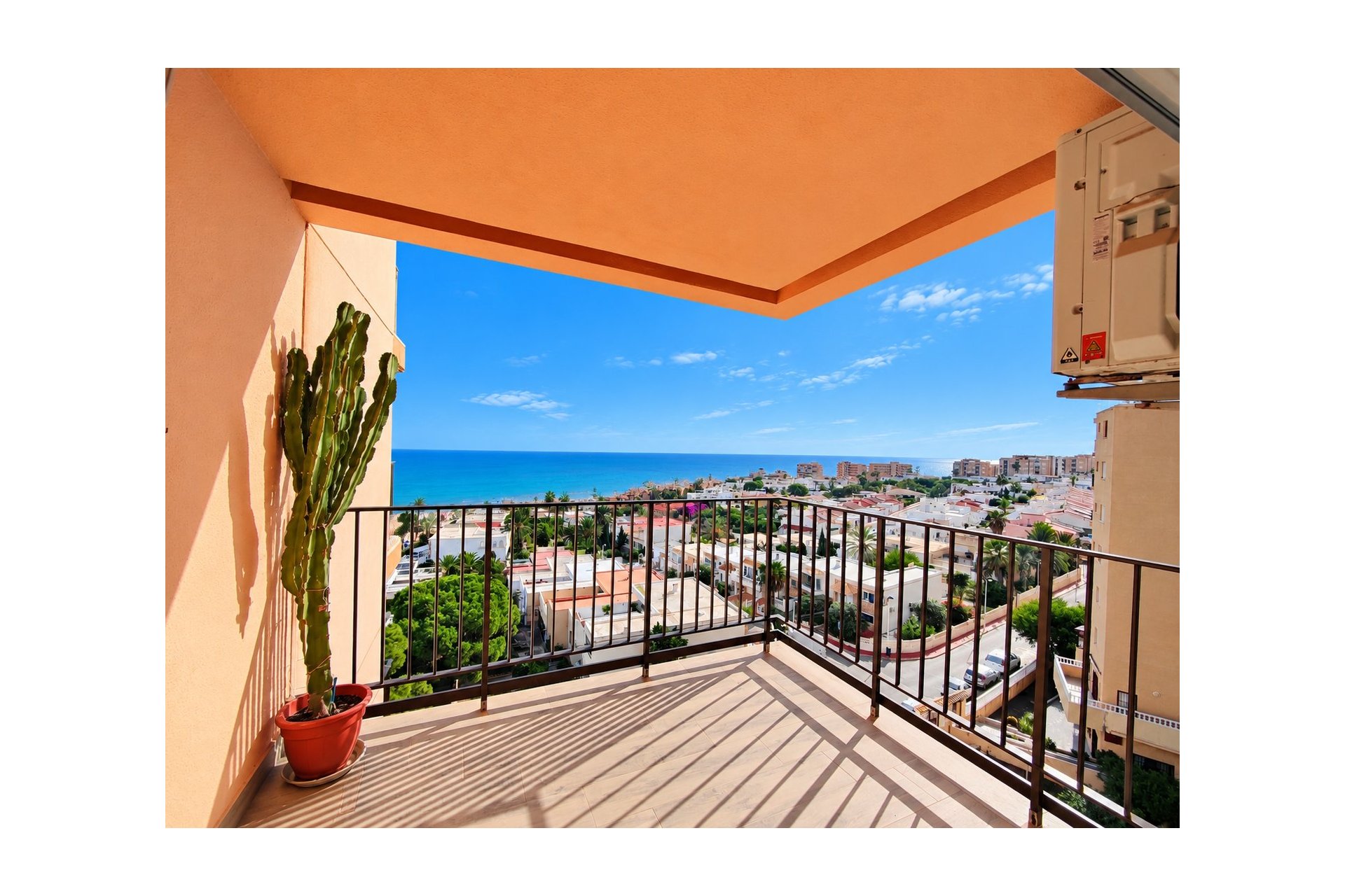 Használt Ingatlanok - Apartman -
Torrevieja - Costa Blanca
