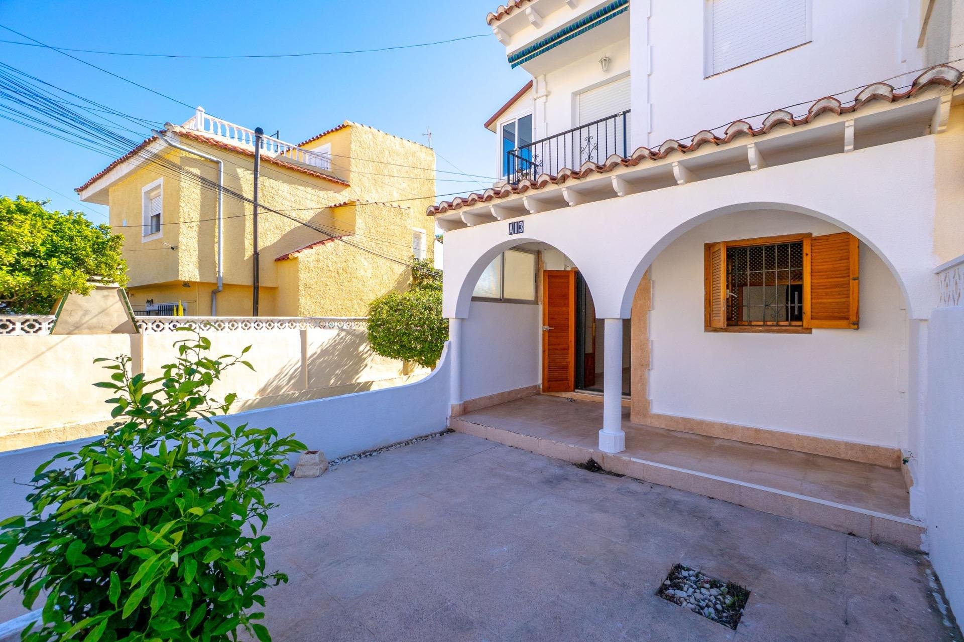 Használt Ingatlanok - Apartman -
Torrevieja - El Chaparral