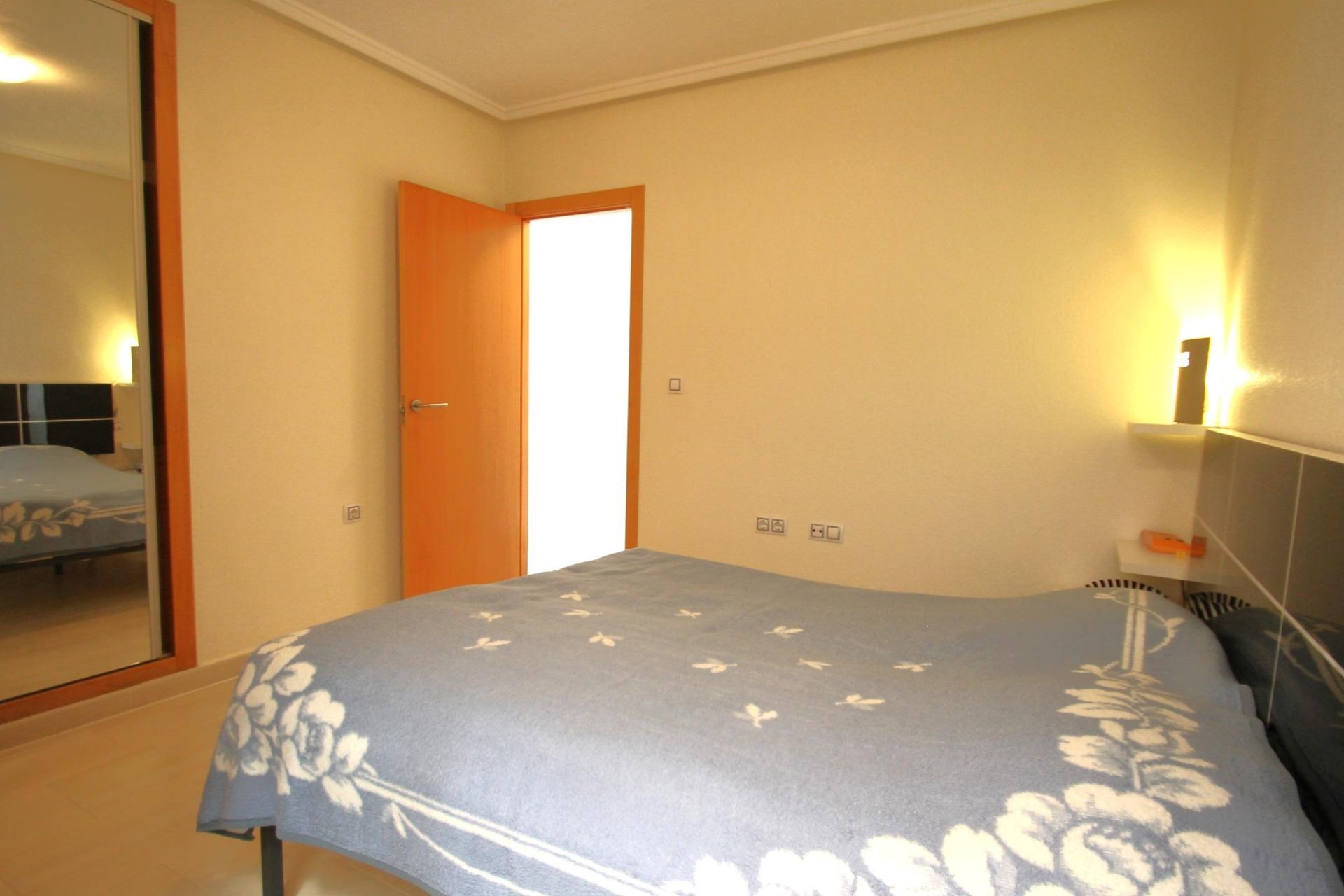 Használt Ingatlanok - Apartman -
Torrevieja - El Molino