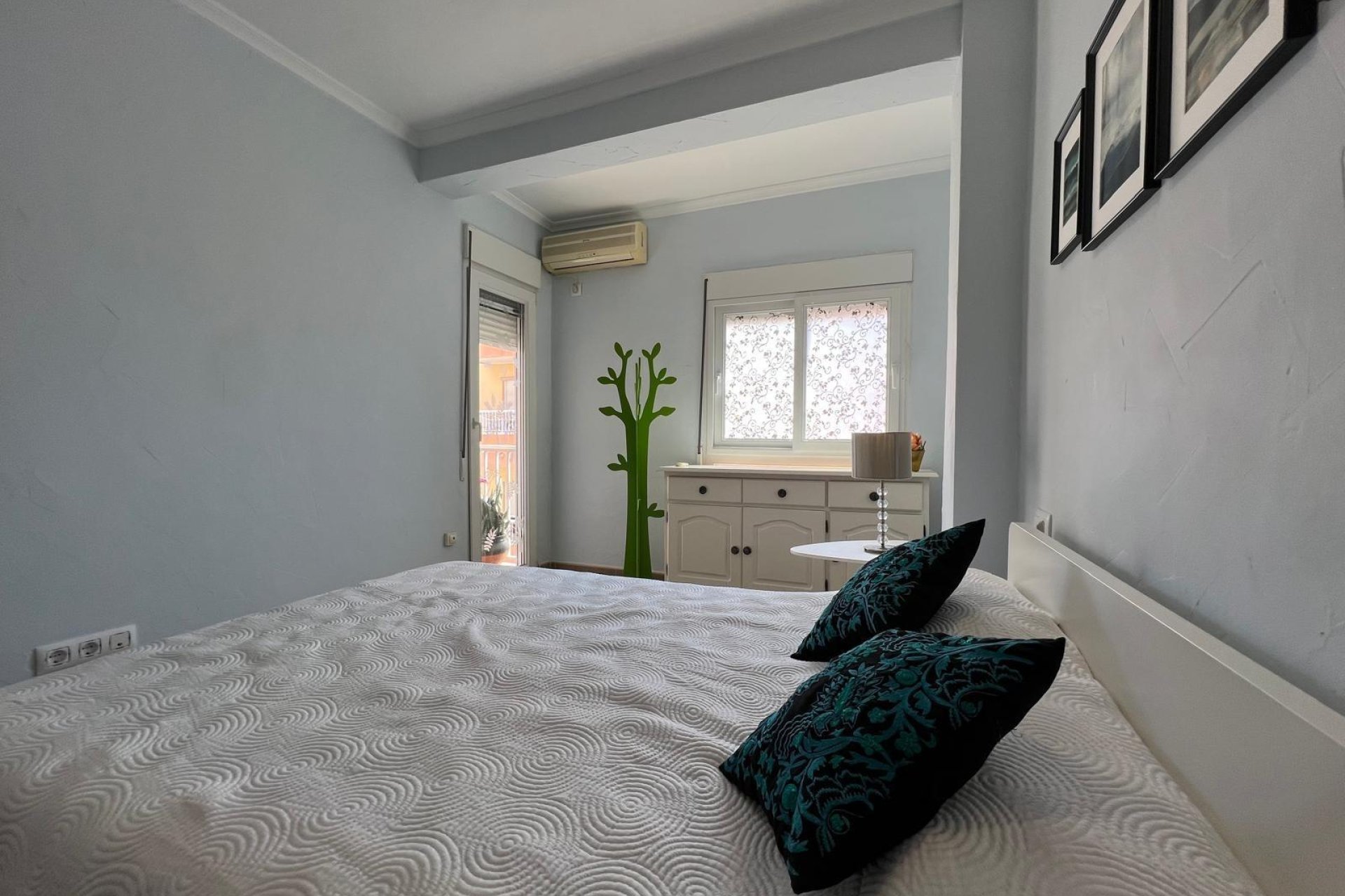 Használt Ingatlanok - Apartman -
Torrevieja - Estacion De Autobuses