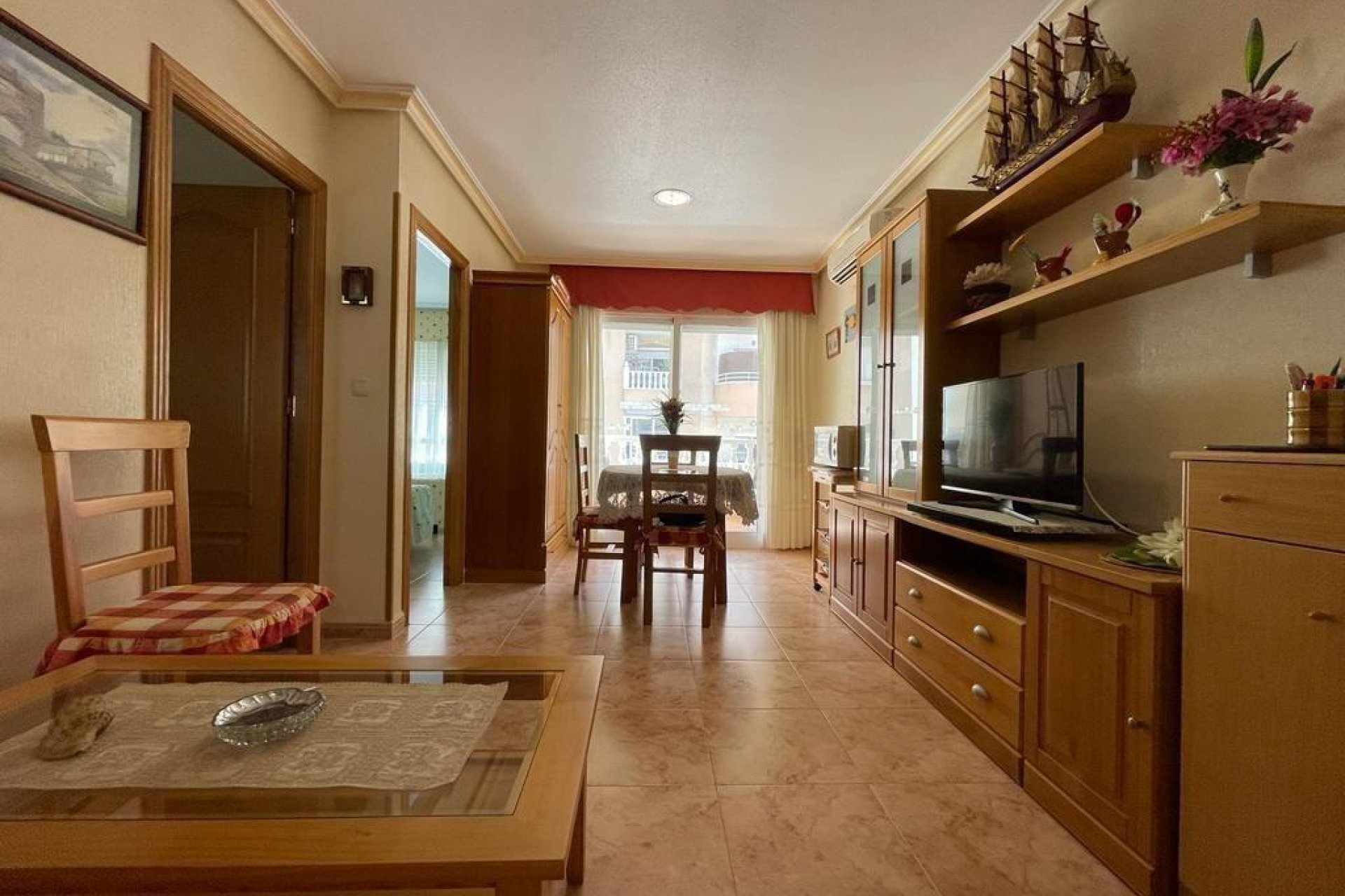 Használt Ingatlanok - Apartman -
Torrevieja - Estacion De Autobuses