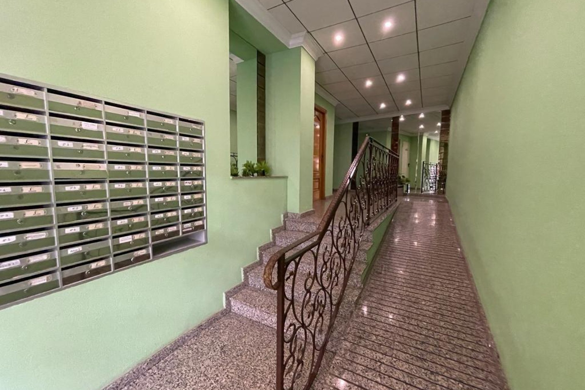 Használt Ingatlanok - Apartman -
Torrevieja - Estacion De Autobuses