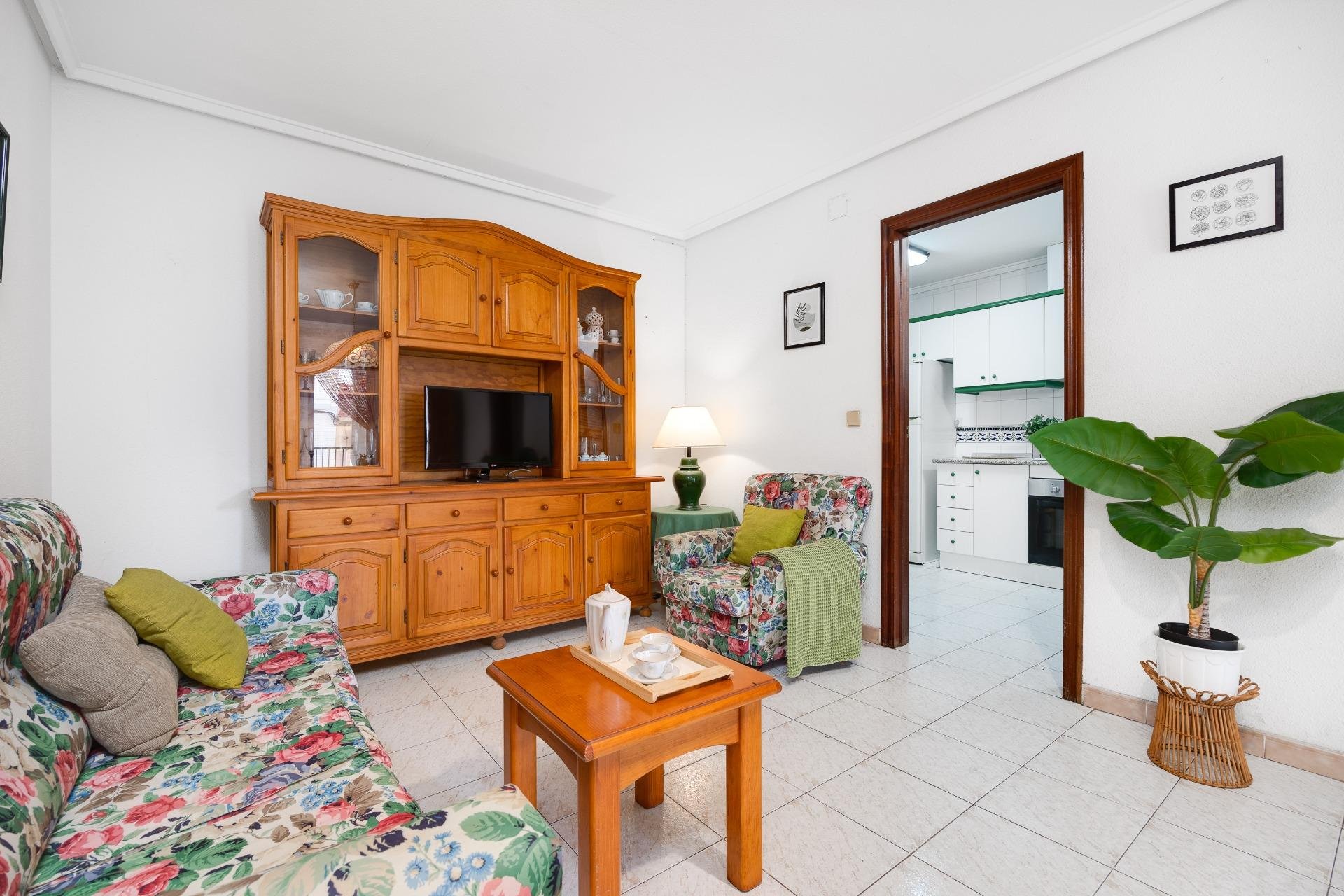 Használt Ingatlanok - Apartman -
Torrevieja - Estacion De Autobuses