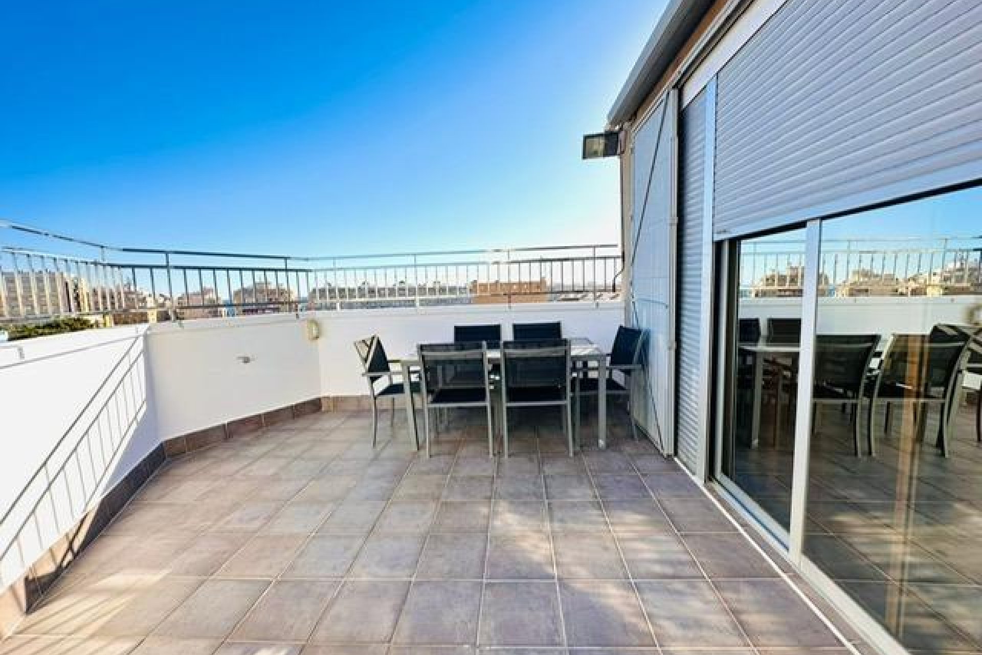 Használt Ingatlanok - Apartman -
Torrevieja - Estacion De Autobuses