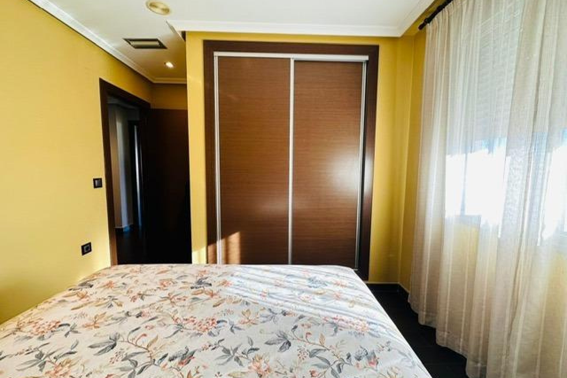 Használt Ingatlanok - Apartman -
Torrevieja - Estacion De Autobuses