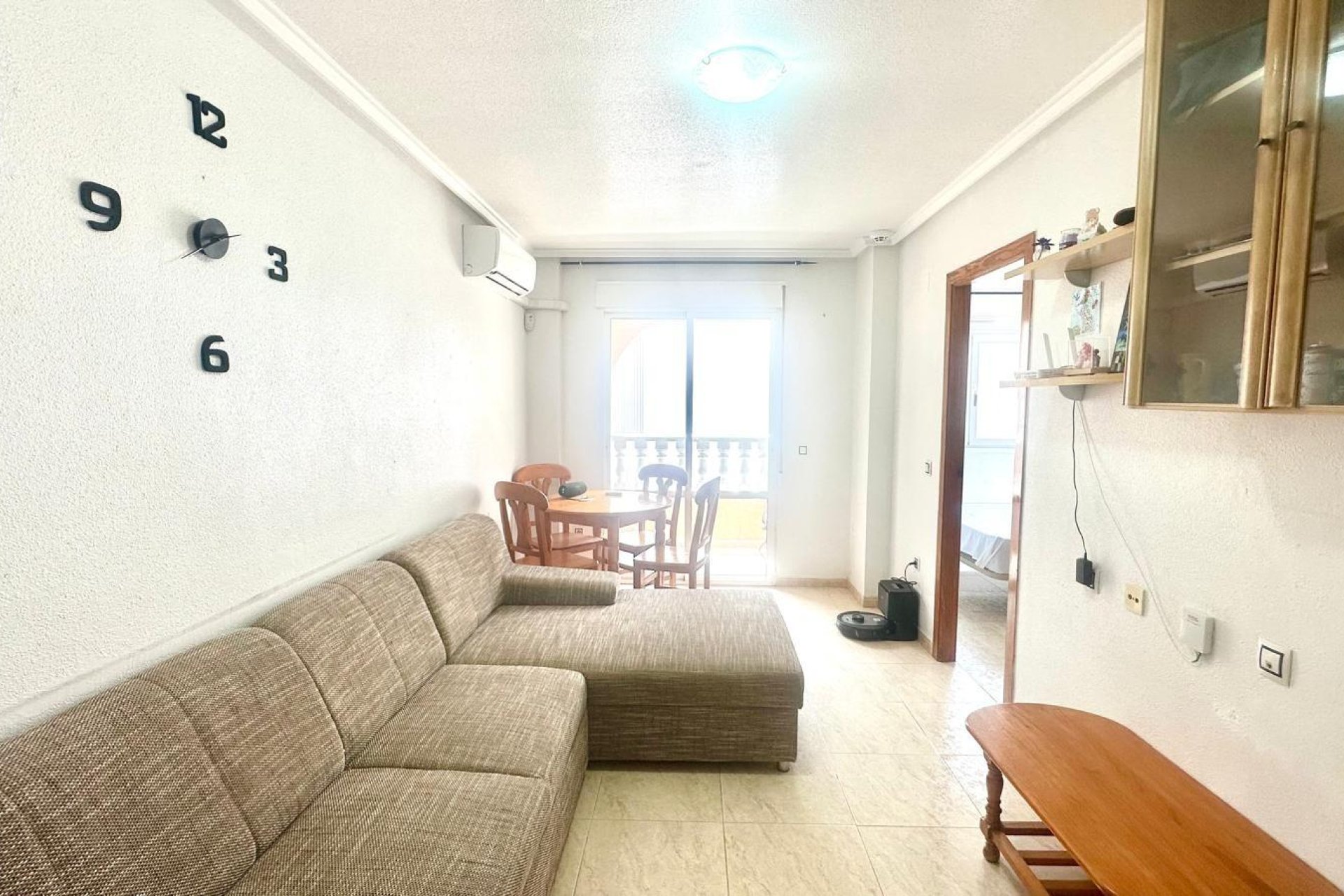 Használt Ingatlanok - Apartman -
Torrevieja - Estacion De Autobuses