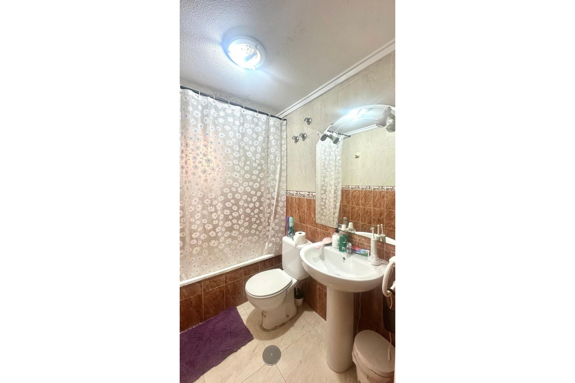 Használt Ingatlanok - Apartman -
Torrevieja - Estacion De Autobuses