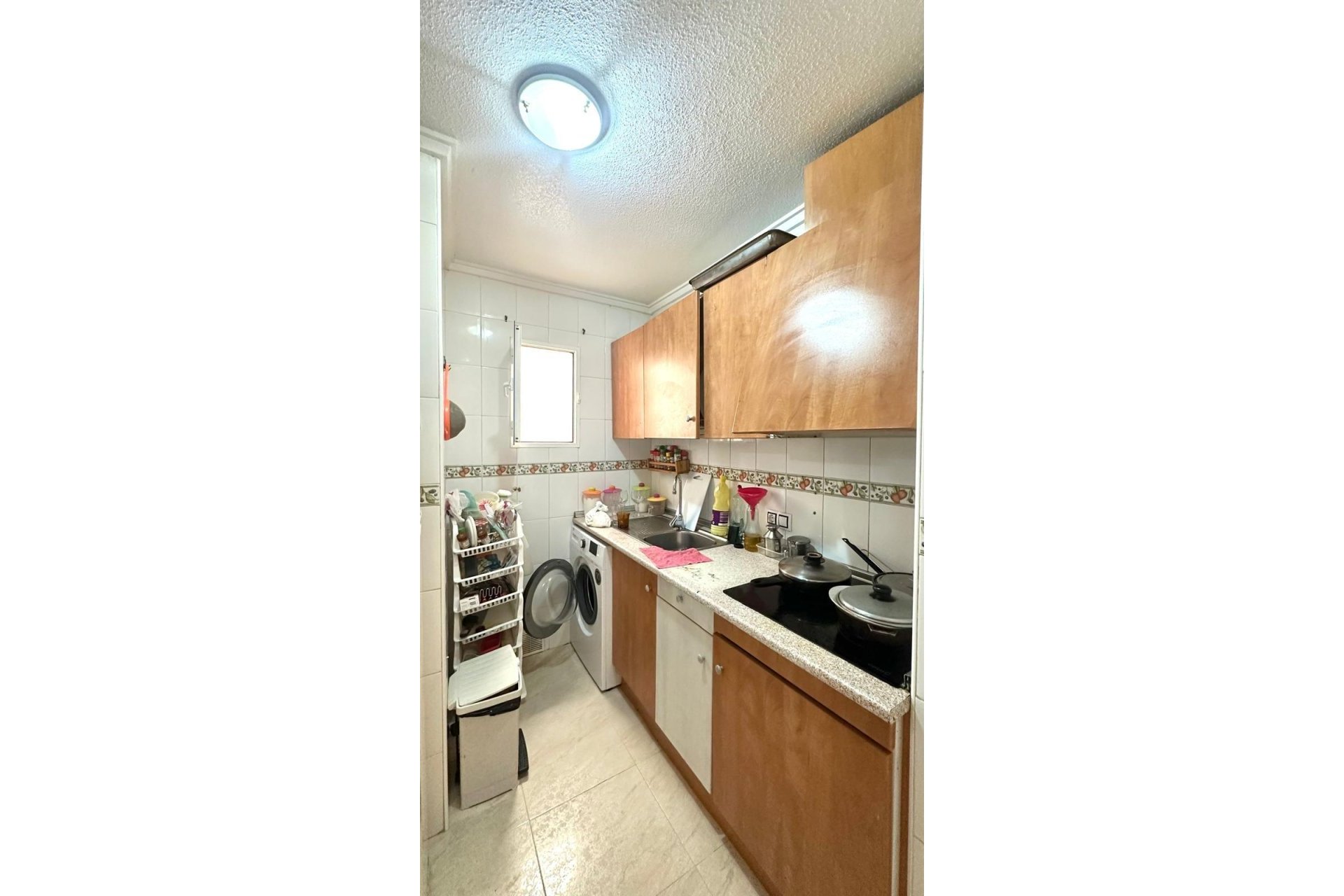 Használt Ingatlanok - Apartman -
Torrevieja - Estacion De Autobuses