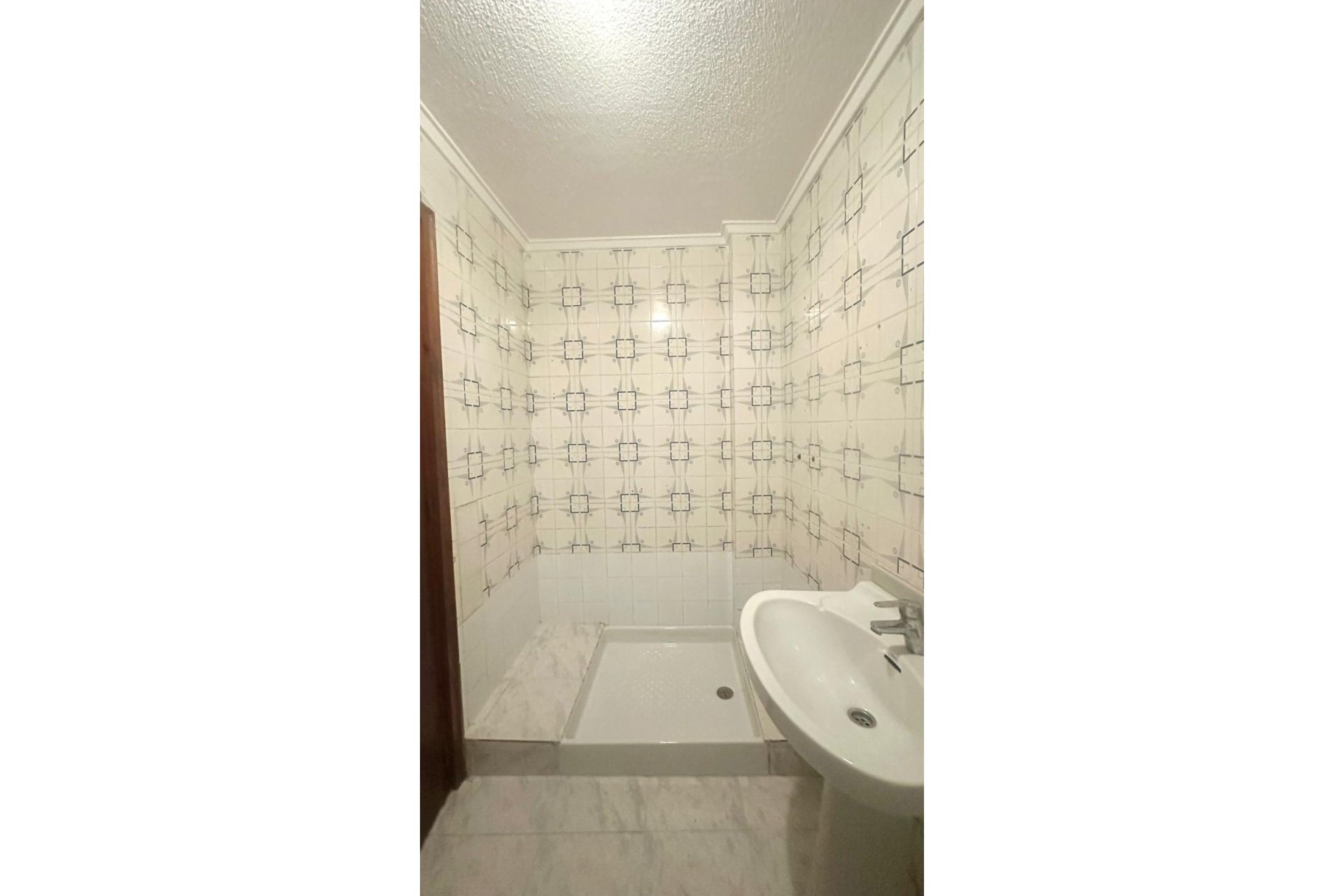 Használt Ingatlanok - Apartman -
Torrevieja - Estacion De Autobuses