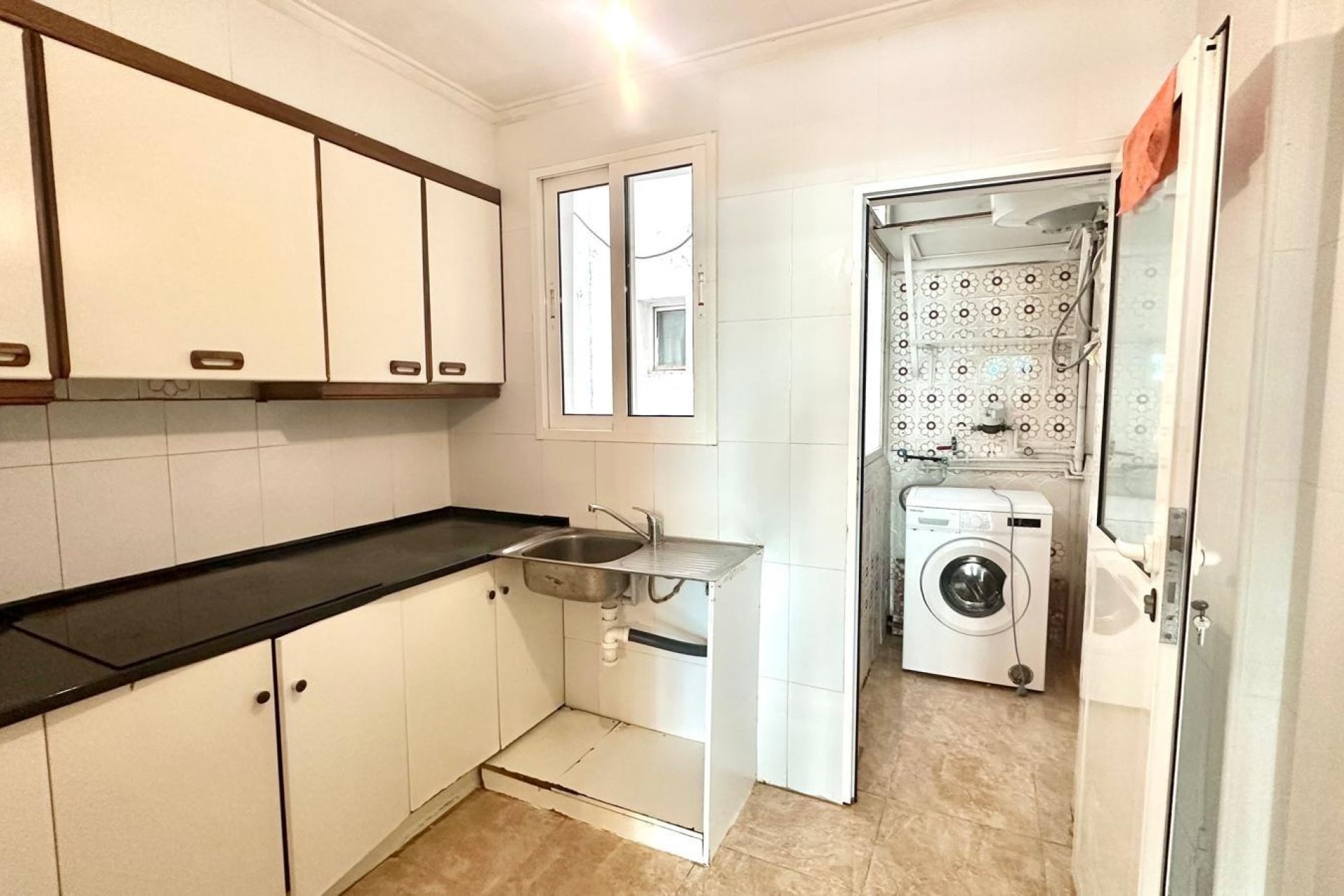 Használt Ingatlanok - Apartman -
Torrevieja - Estacion De Autobuses