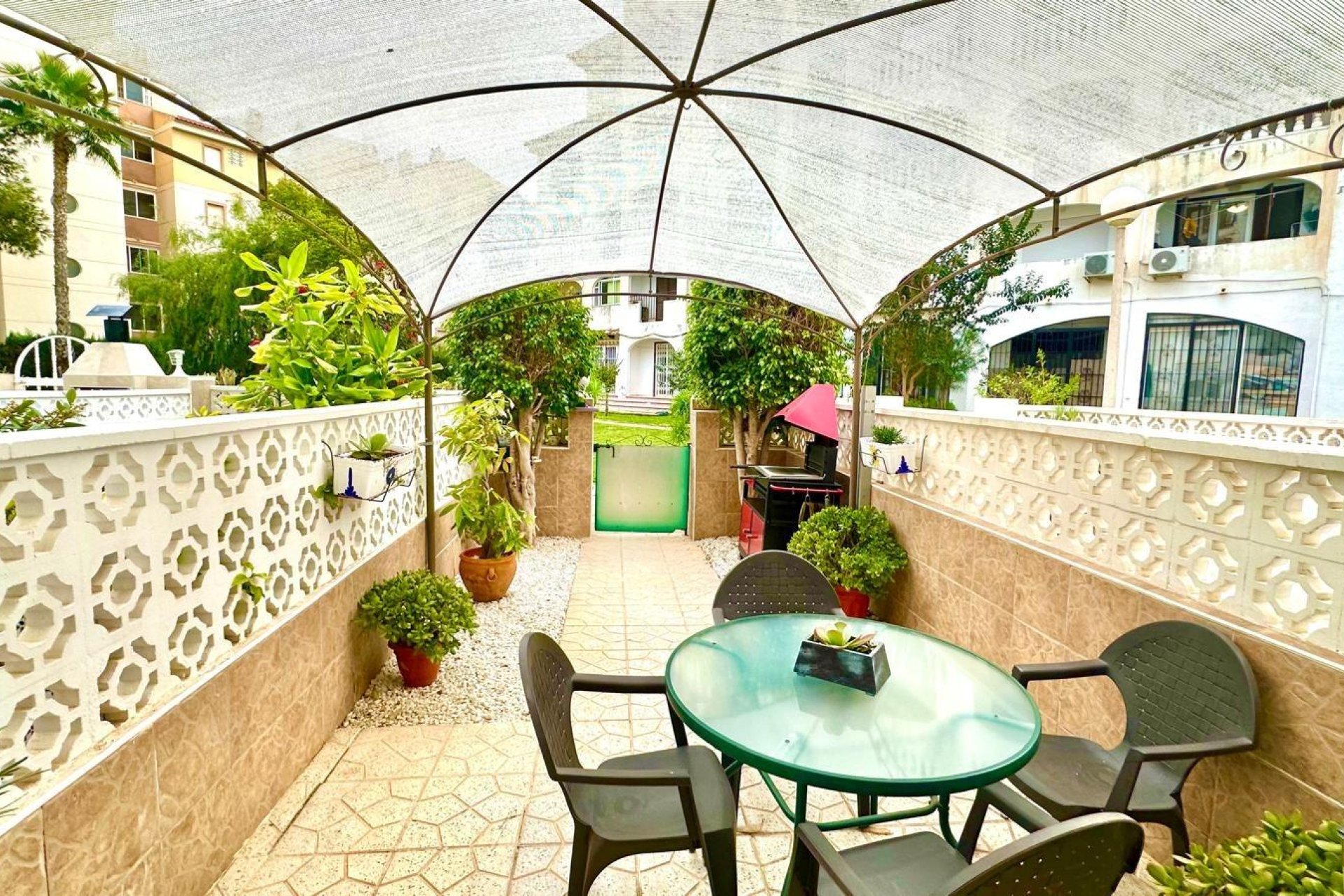 Használt Ingatlanok - Apartman -
Torrevieja - Estacion De Autobuses