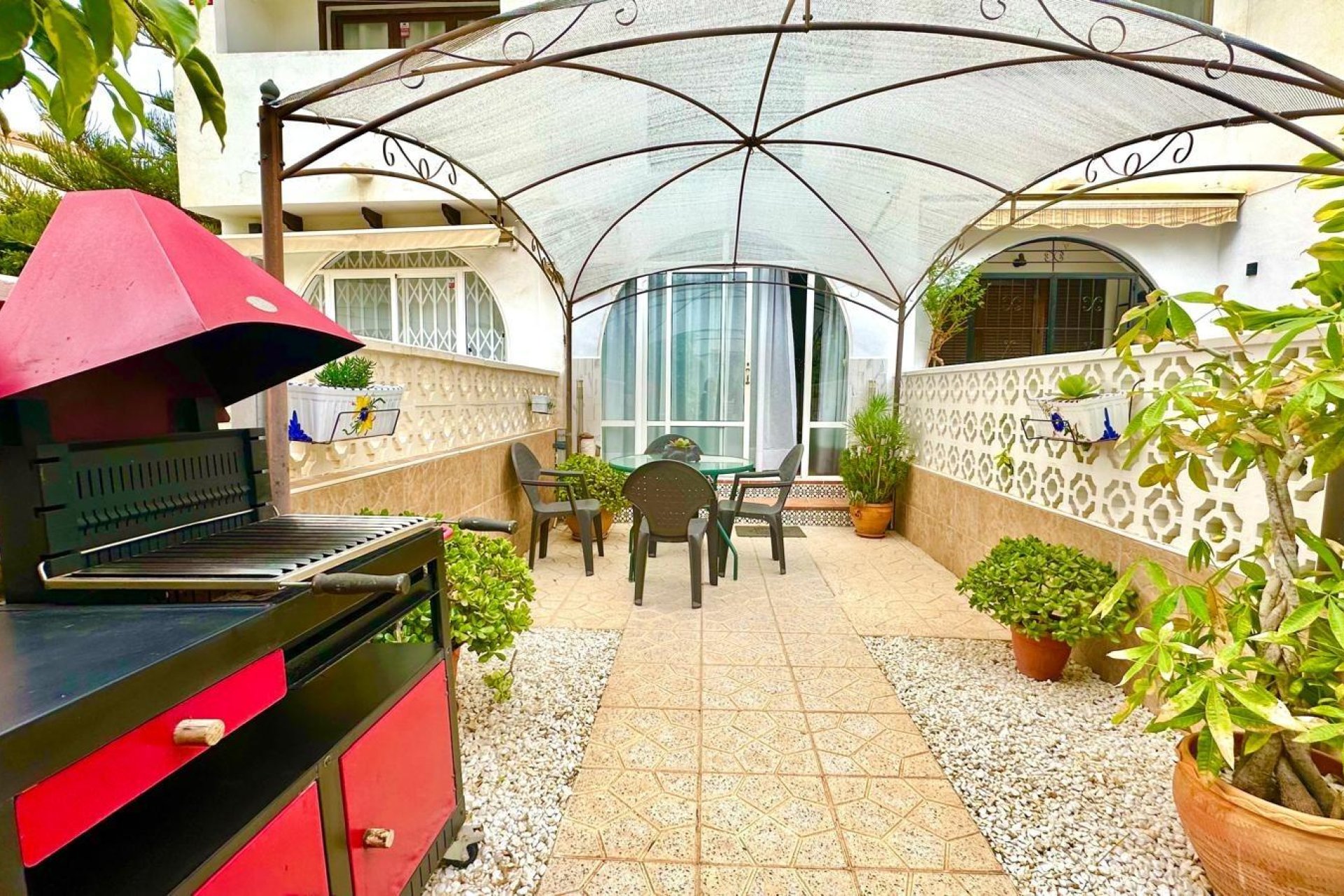 Használt Ingatlanok - Apartman -
Torrevieja - Estacion De Autobuses